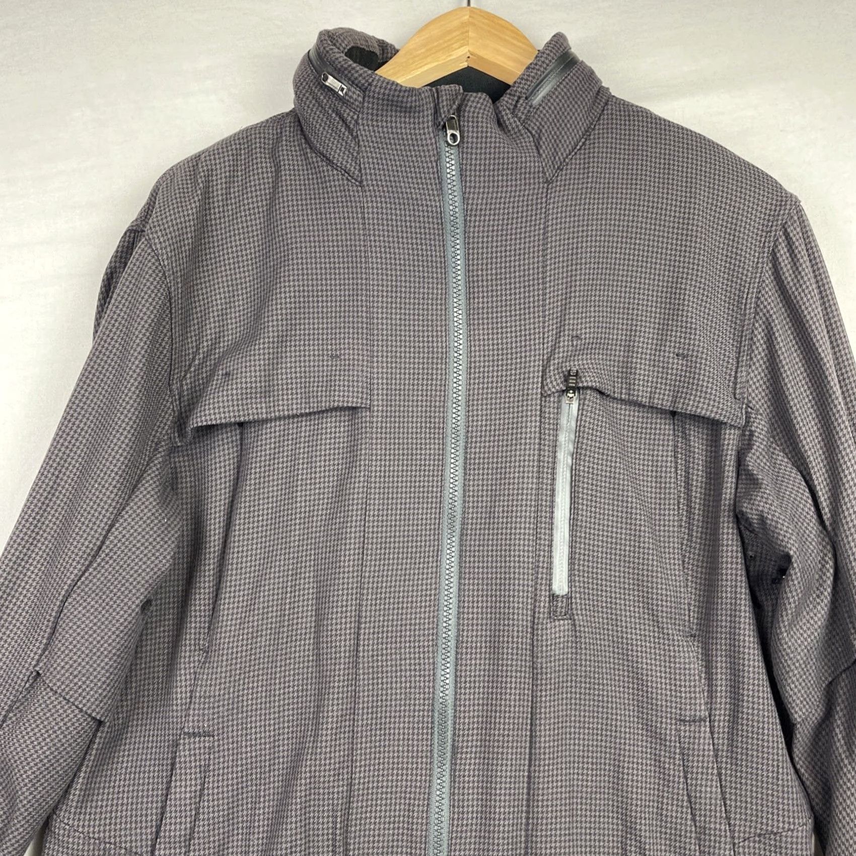 Lululemon Lululemon Jacket Mens M Black Relay Full Zip Concealed Hood Houndstooth Size US M / EU 48-50 / 2 - 7 Thumbnail