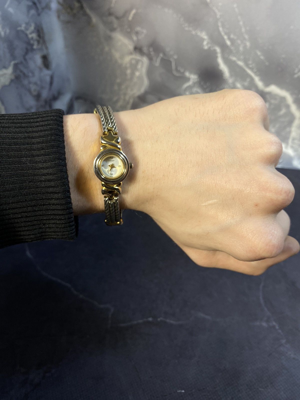 Jewelry × Vintage Lardos Two-Tone Cable Bracelet Watch with Japanese brand Size ONE SIZE - 4 Thumbnail