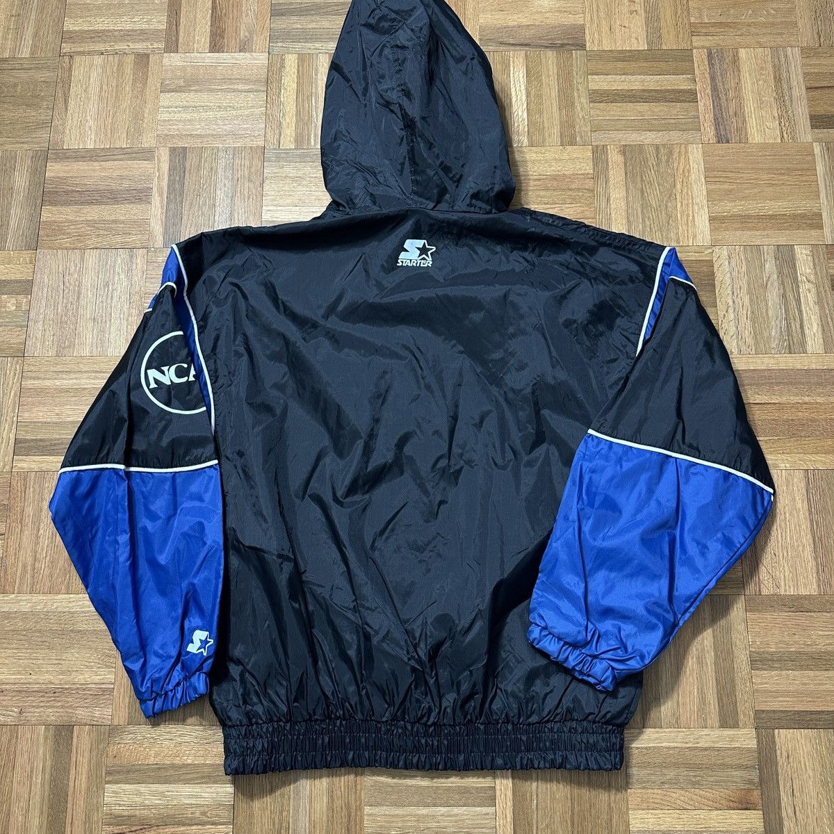 Starter Vintage 1992 NCAA Final Four jacket Size US L / EU 52-54 / 3 - 2 Thumbnail