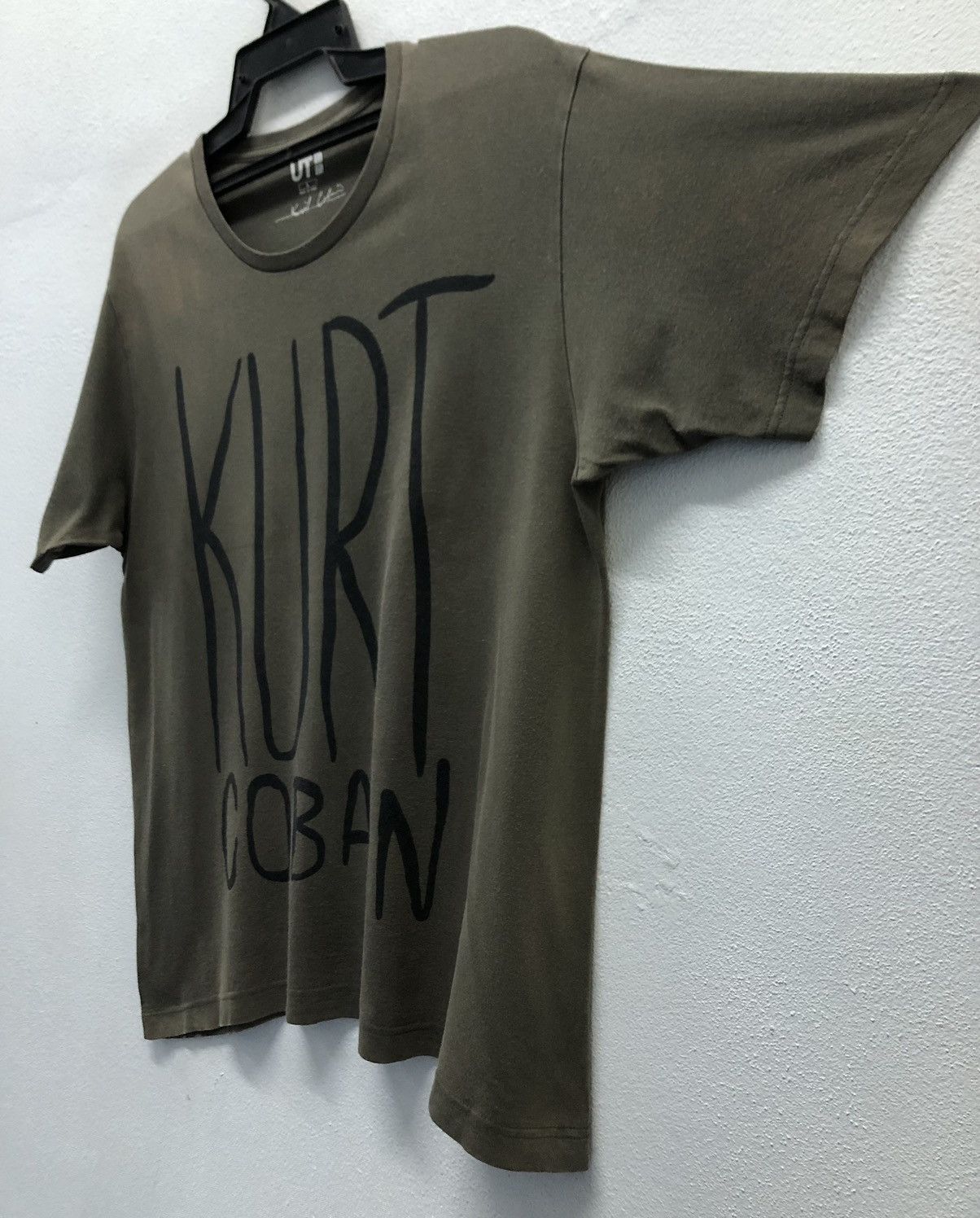 Uniqlo Vintage Uniqlo 2013 The End Of Music Kurt Cobain T-Shirt Size US L / EU 52-54 / 3 - 5 Thumbnail