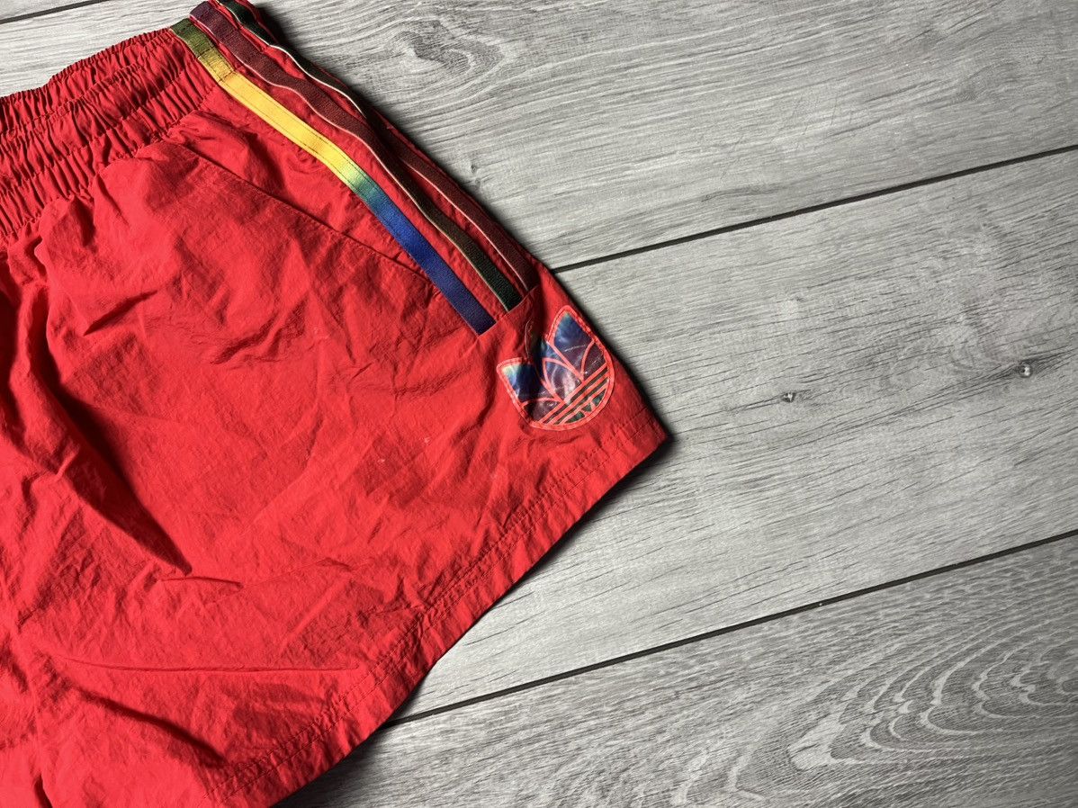 Adidas Adidas running shorts size Medium Size US 32 / EU 48 - 2 Thumbnail