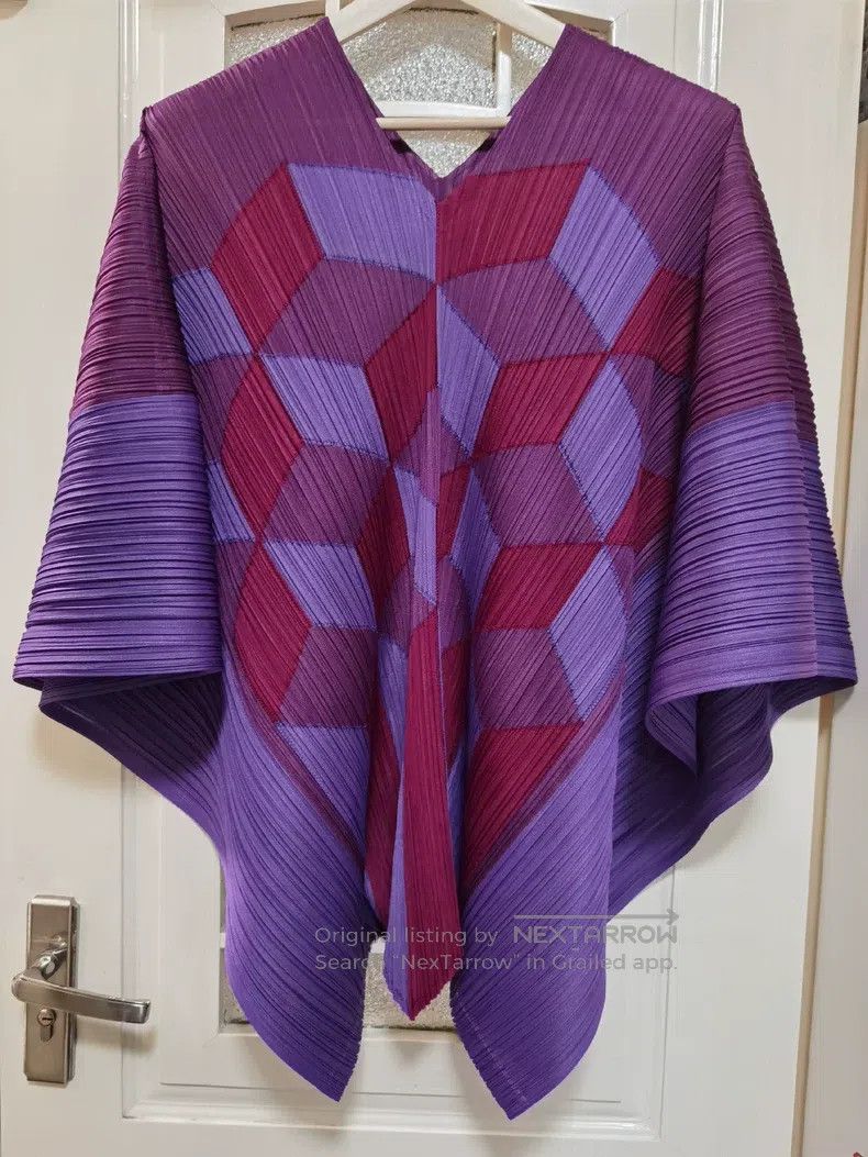 Issey Miyake Issey Miyake Appliqued Rhombus Large Shawl Size S / US 4 / IT 40 - 1 Thumbnail