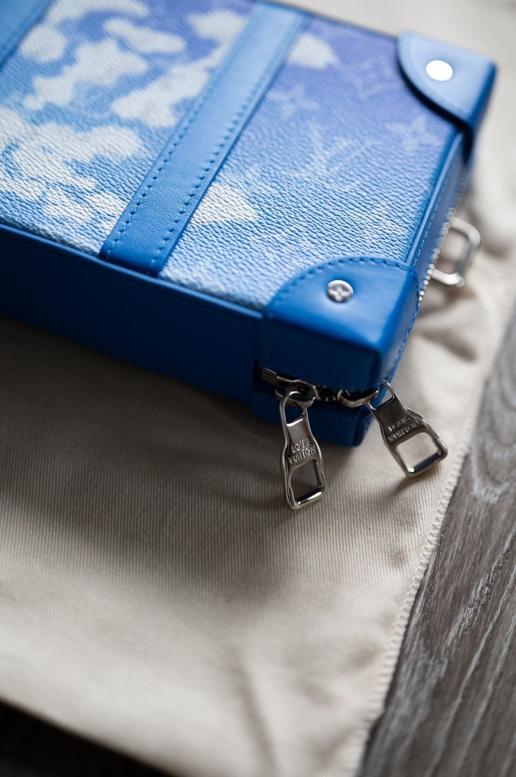 Louis Vuitton Louis Vuitton Monogram Clouds Soft Trunk Wallet Size ONE SIZE - 6 Thumbnail