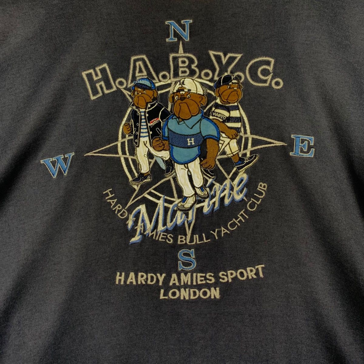 Hardy Amies HARRY AMIES Bull Yacht Club Embroidery Logo LS Tee 2344-C105 Size US L / EU 52-54 / 3 - 10 Thumbnail