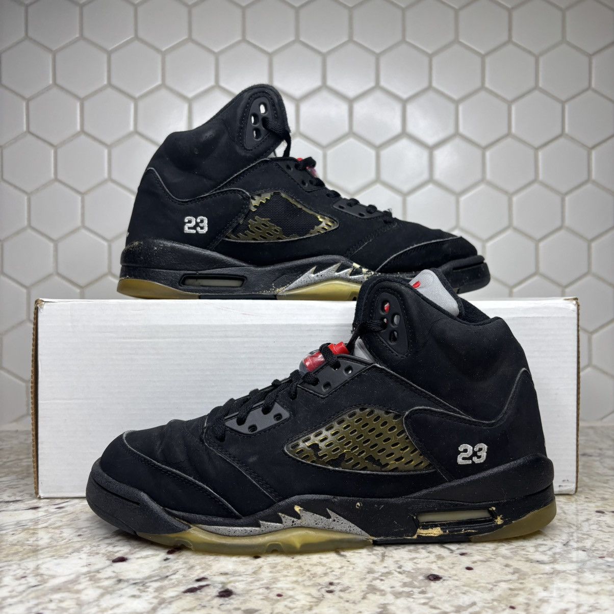 Jordan Brand Size 6y-Jordan 5 Metallic 2006 Gs Worn W/Box Size US 6 / EU 39 - 1 Thumbnail
