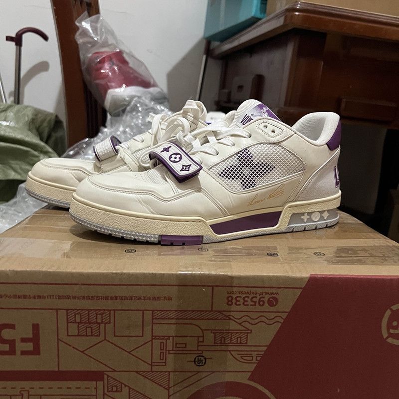 Louis Vuitton Louis Vuitton Trainer Fashion Sneakers in White Purple 0079 Size US 10 / EU 43 - 1 Thumbnail