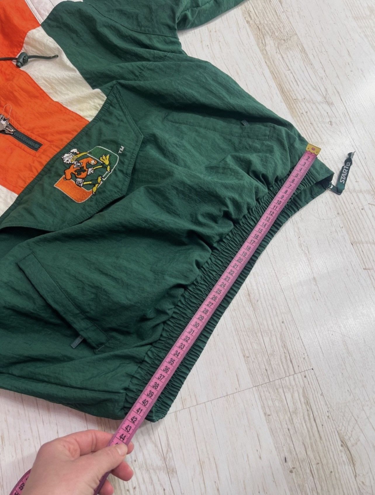Starter Vintage Starter Miami Hurricanes Jacket – 90s – Size S Size US S / EU 44-46 / 1 - 13 Thumbnail