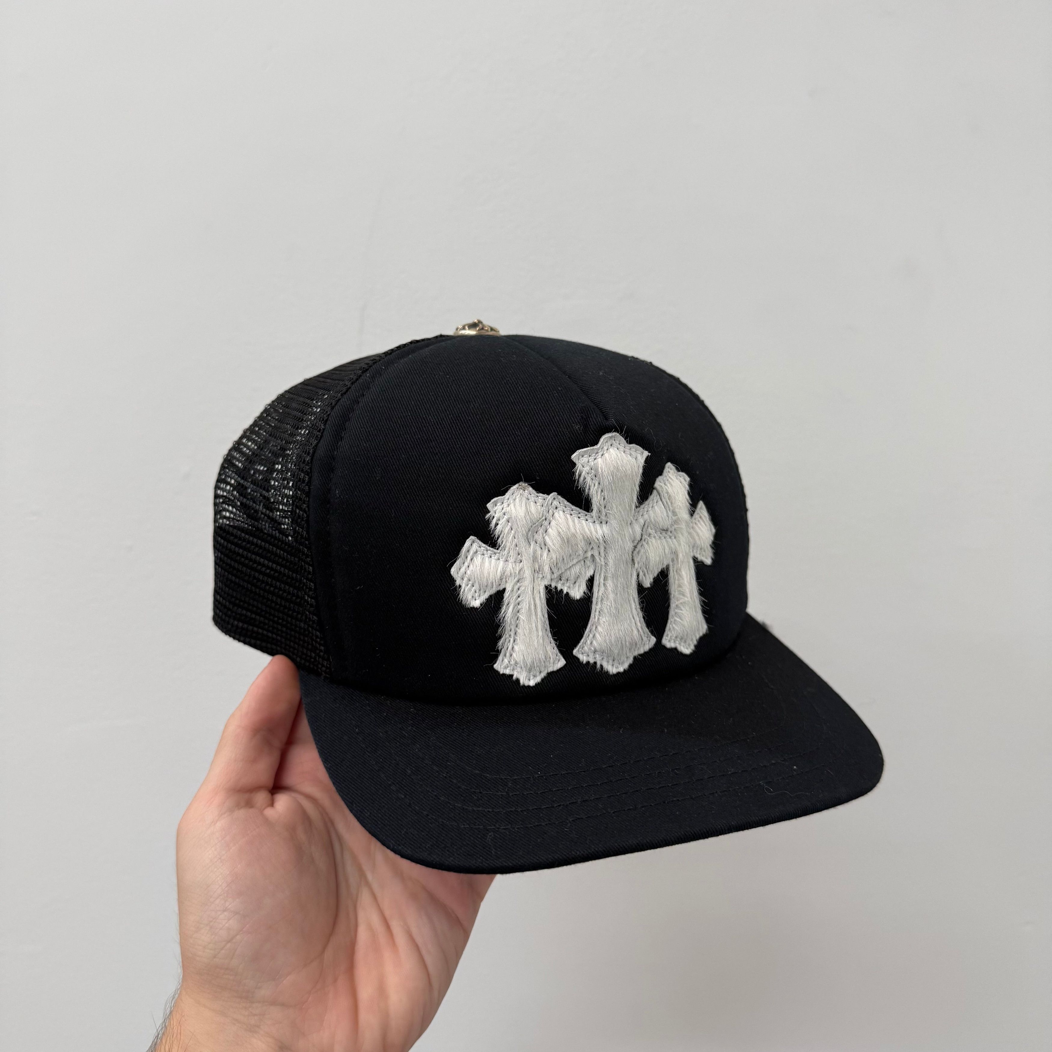 Chrome Hearts CHROME HEARTS TRIPLE CROSS PATCH TRUCKER HAT BLACK