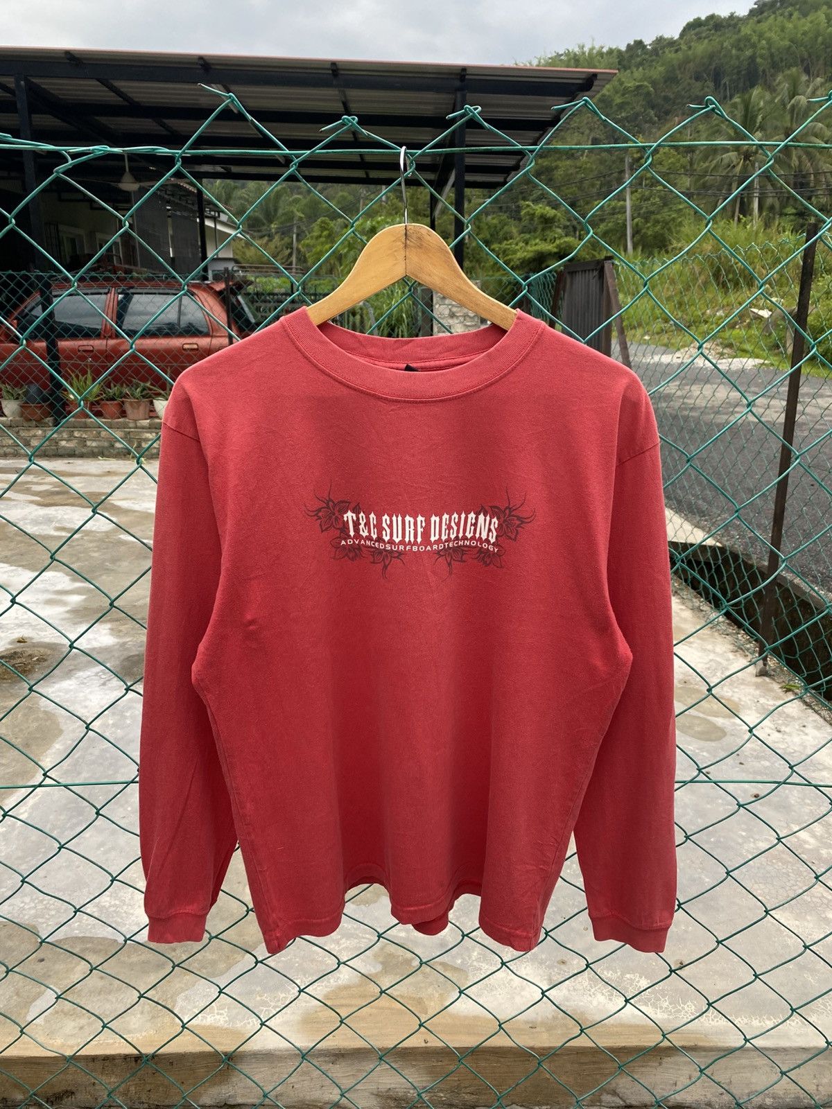 Vintage T&C surf faded red long sleeve tshirt Size US M / EU 48-50 / 2 - 1 Thumbnail