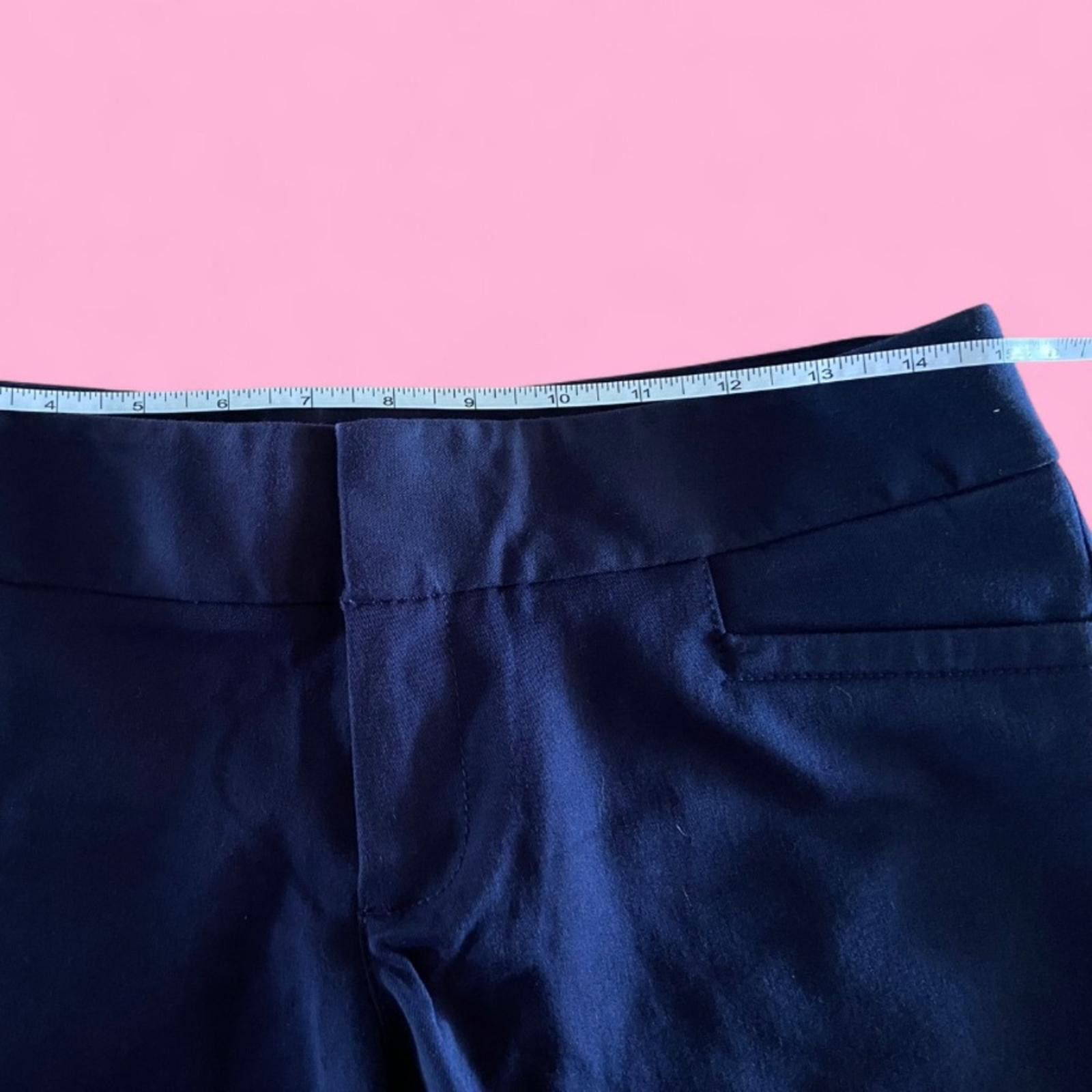 Designer Lilly Pulitzer Deep Blue Joette Stretch Womens Shorts Size 2 Size 26" / US 2 / IT 38 - 4 Thumbnail