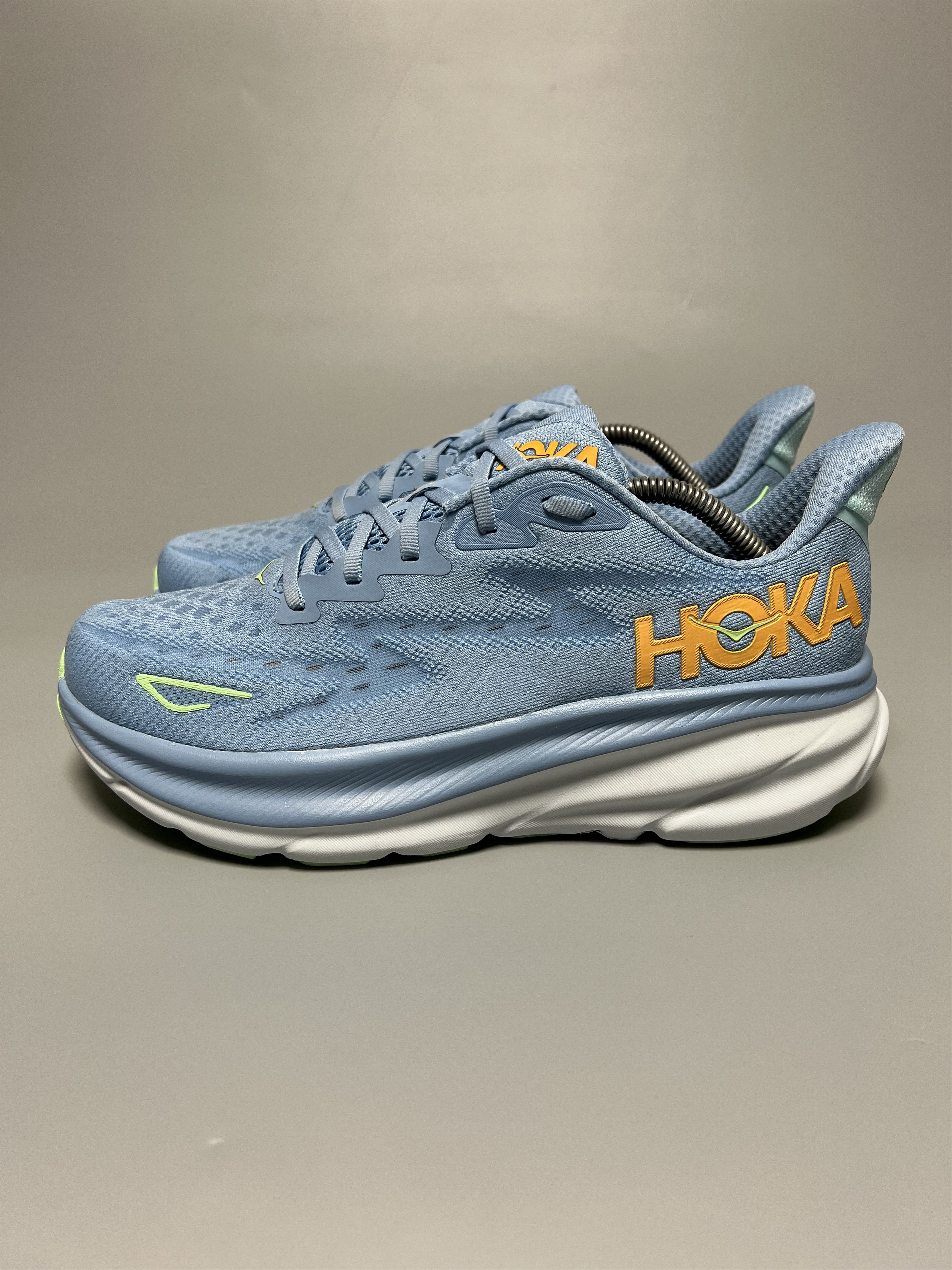 Hoka 9D Hoka One One Clifton 9 Running Shoes Walking Gym Size US 9 / EU 42 - 2 Thumbnail