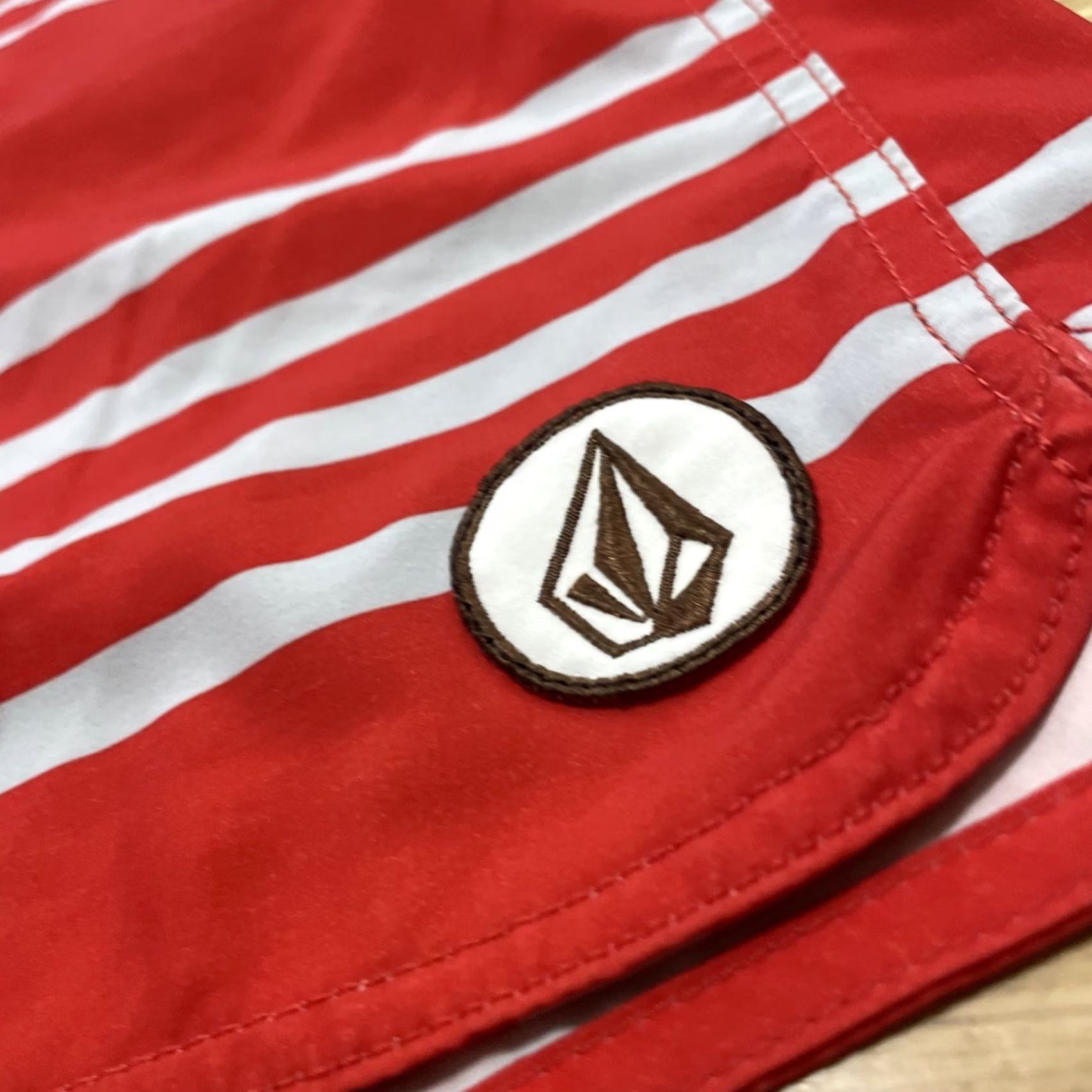 Volcom Volcom Pure FUNction V4S Board Shorts Swim Trunks Men 34 Red Stripe Cinch Fly Size US 32 / EU 48 - 7 Thumbnail