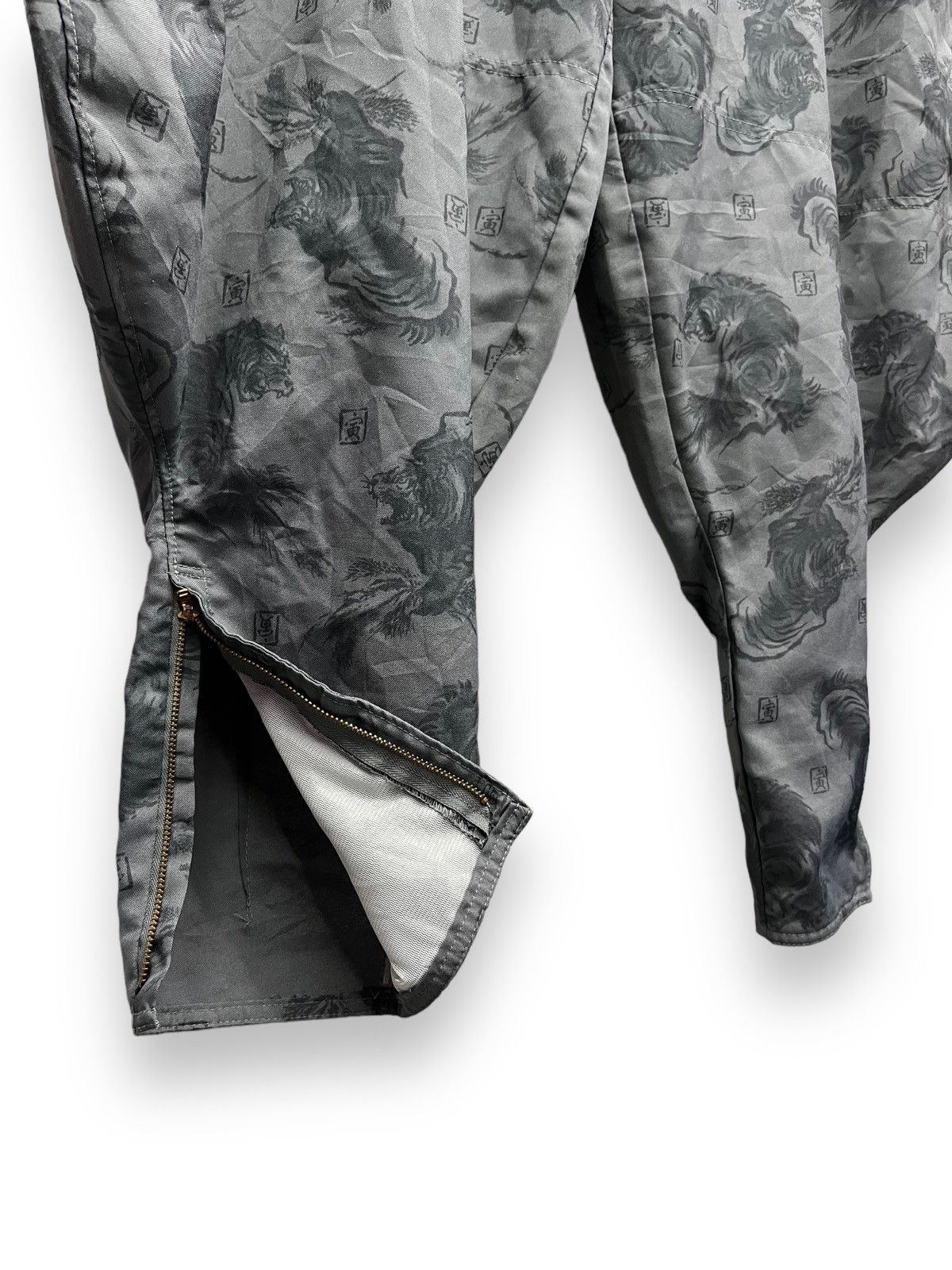 Japanese Brand 🥷TOBISHOZOKU x TORAICHI Fighting Spirit Tiger x Ninja Pants Size US 34 / EU 50 - 6 Thumbnail