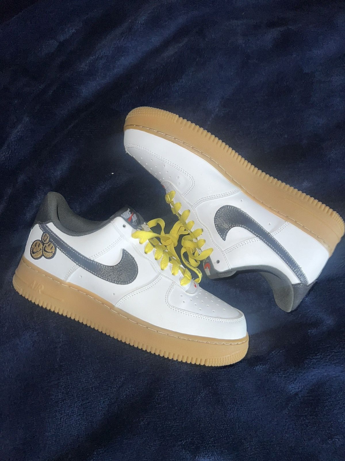 Nike Nike Air Force 1 “Go The Extra Smile” Size US 8 / EU 41 - 1 Thumbnail