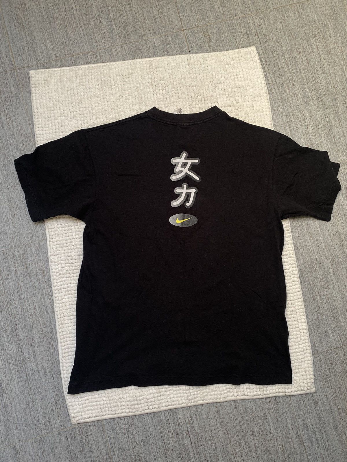 Nike × Vintage Nike Vintage y2k center swoosh Tee S Japanese brand Size US S / EU 44-46 / 1 - 12 Thumbnail