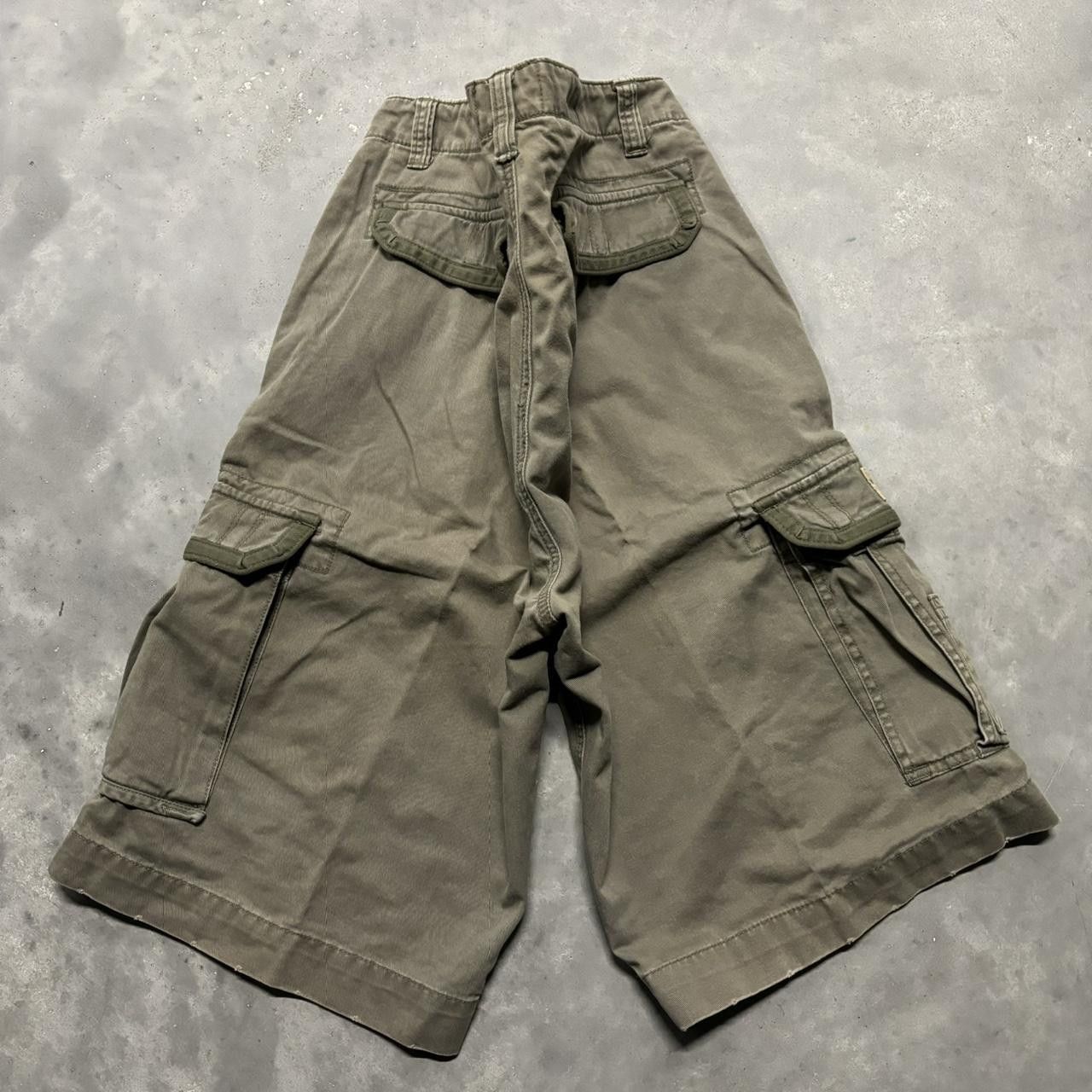 Japanese Brand × Vintage Crazy Vintage Y2K/2000s one Skater Cargo Shorts! Size US 36 / EU 52 - 6 Thumbnail