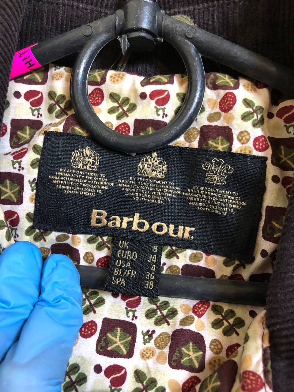 Barbour Barbour Vintage The multi-pocket jacket has many pockets Size S / US 4 / IT 40 - 16 Thumbnail