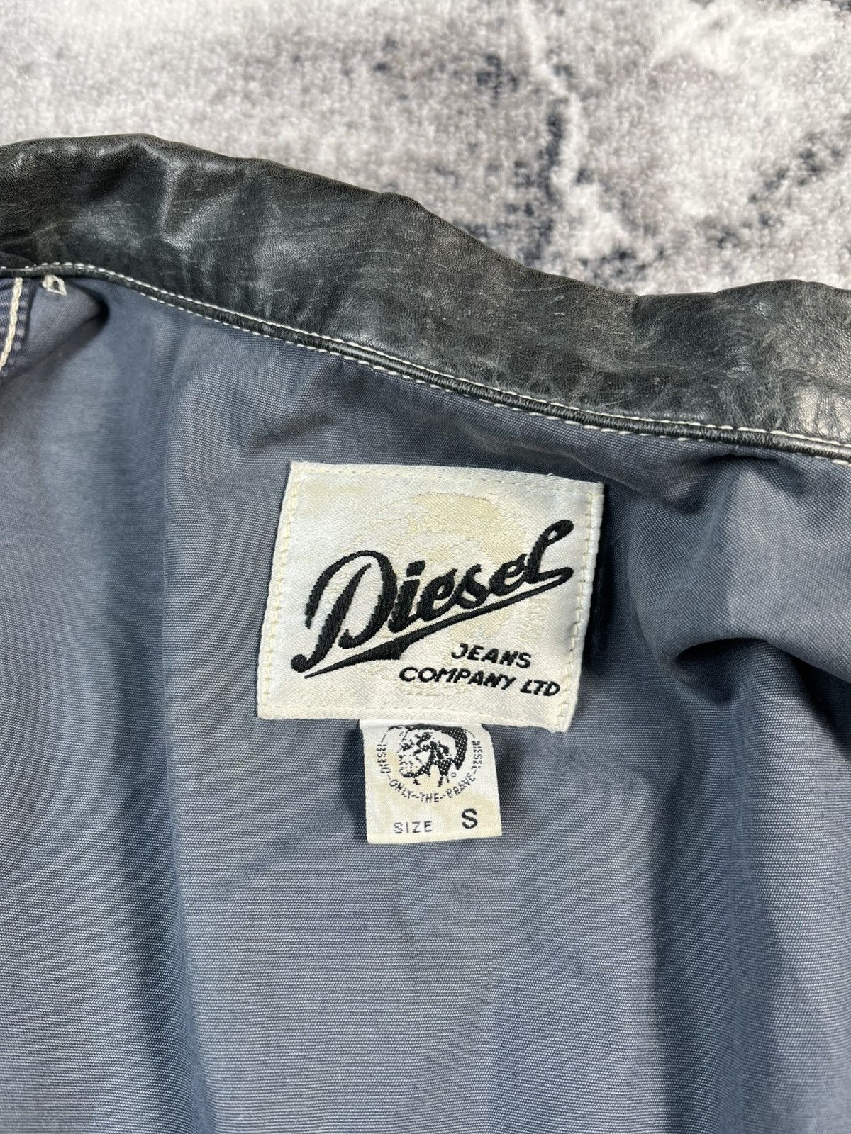 Diesel Vintage Diesel Distressed Faded Jacket Y2K Workwear Style Size US S / EU 44-46 / 1 - 15 Thumbnail