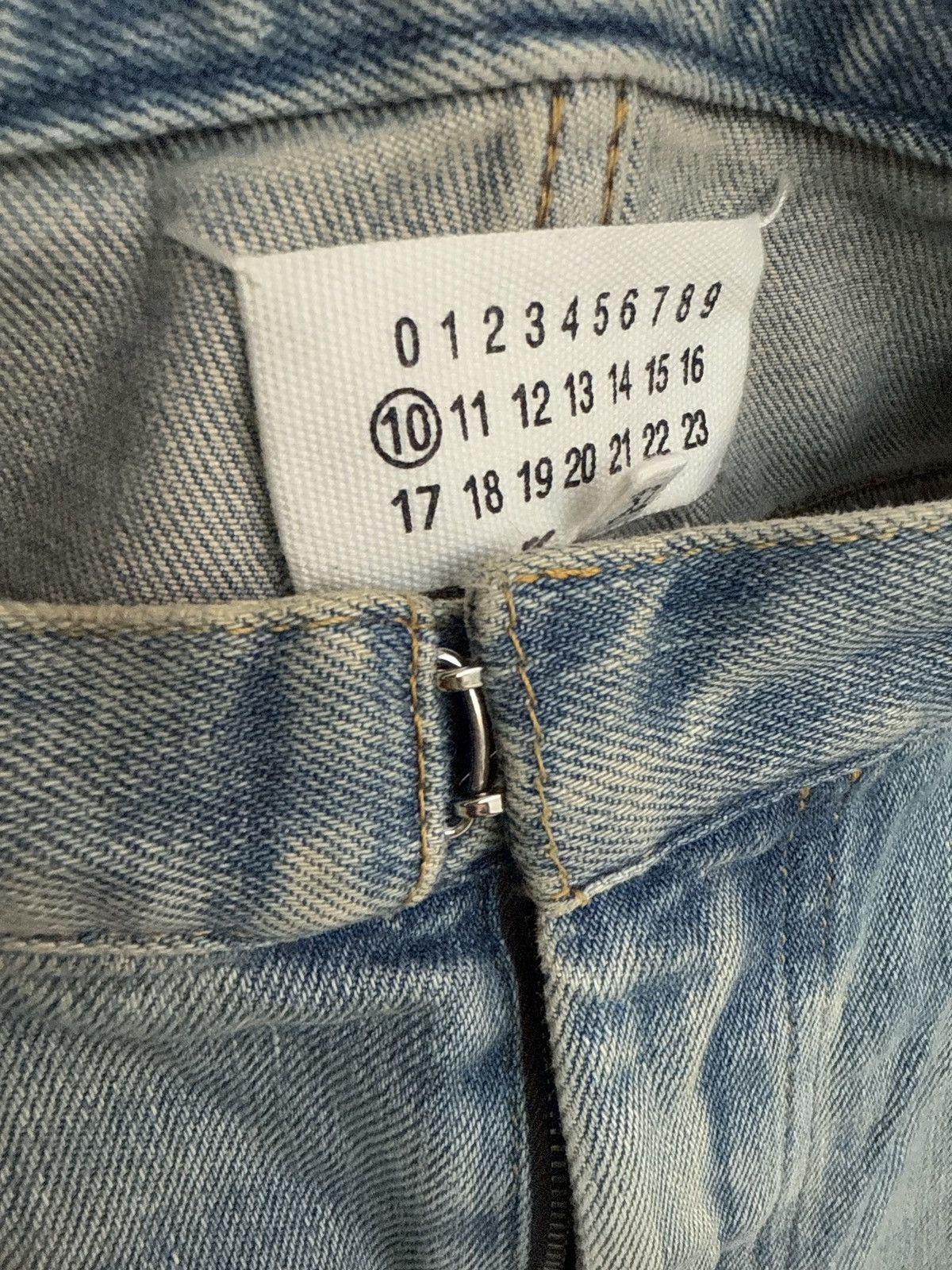 Maison Margiela Sewn on the bottom of the jeans details Size US 31 - 5 Thumbnail