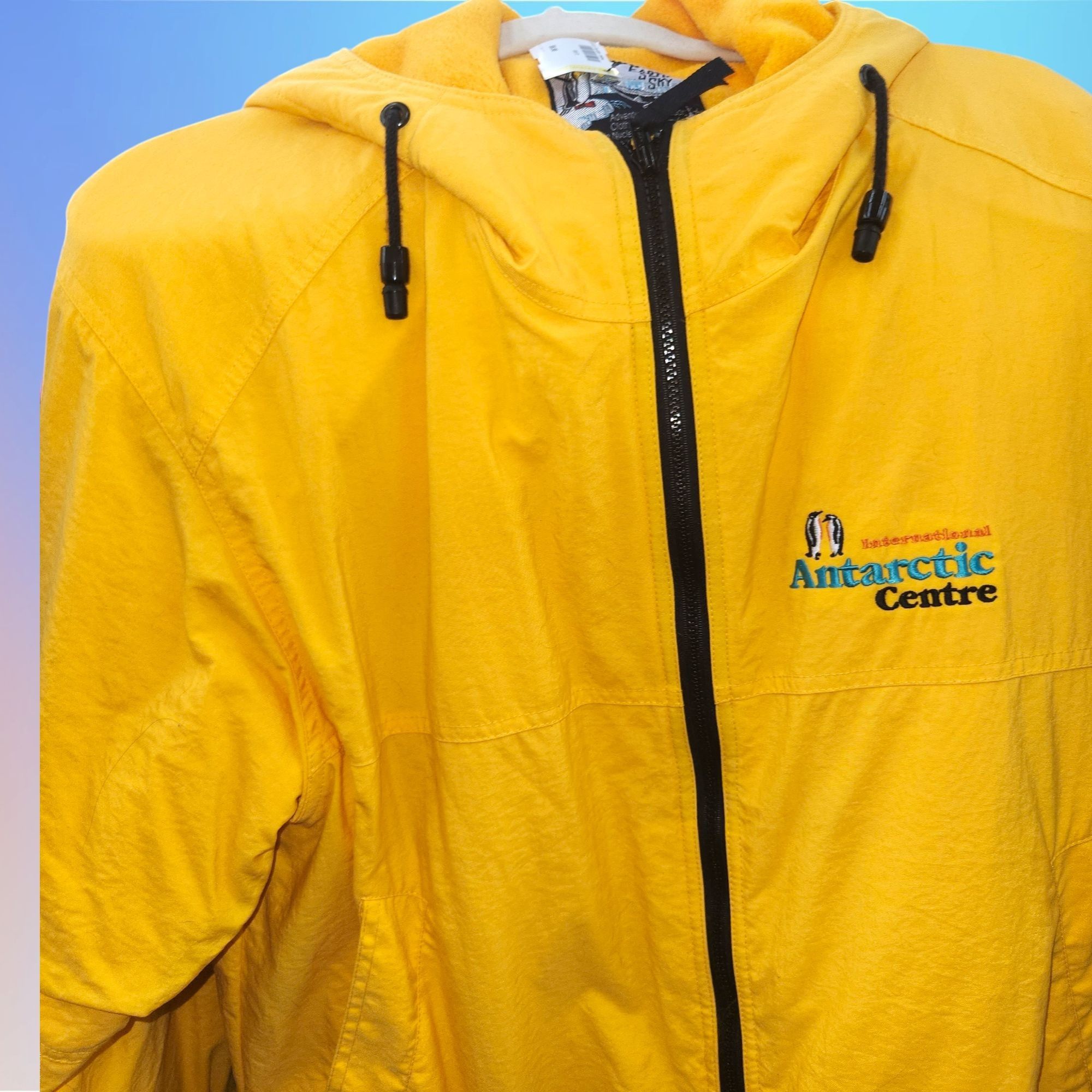 Other International Antarctic Centre Yellow Hooded Jacket Mens Sma Size US S / EU 44-46 / 1 - 11 Thumbnail