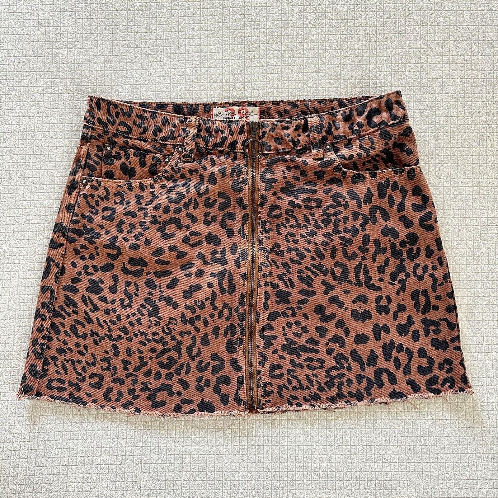 Free People Free People We The Free Leopard Denim Mini Skirt Size 28 Size 28" / US 6 / IT 42 - 4 Thumbnail