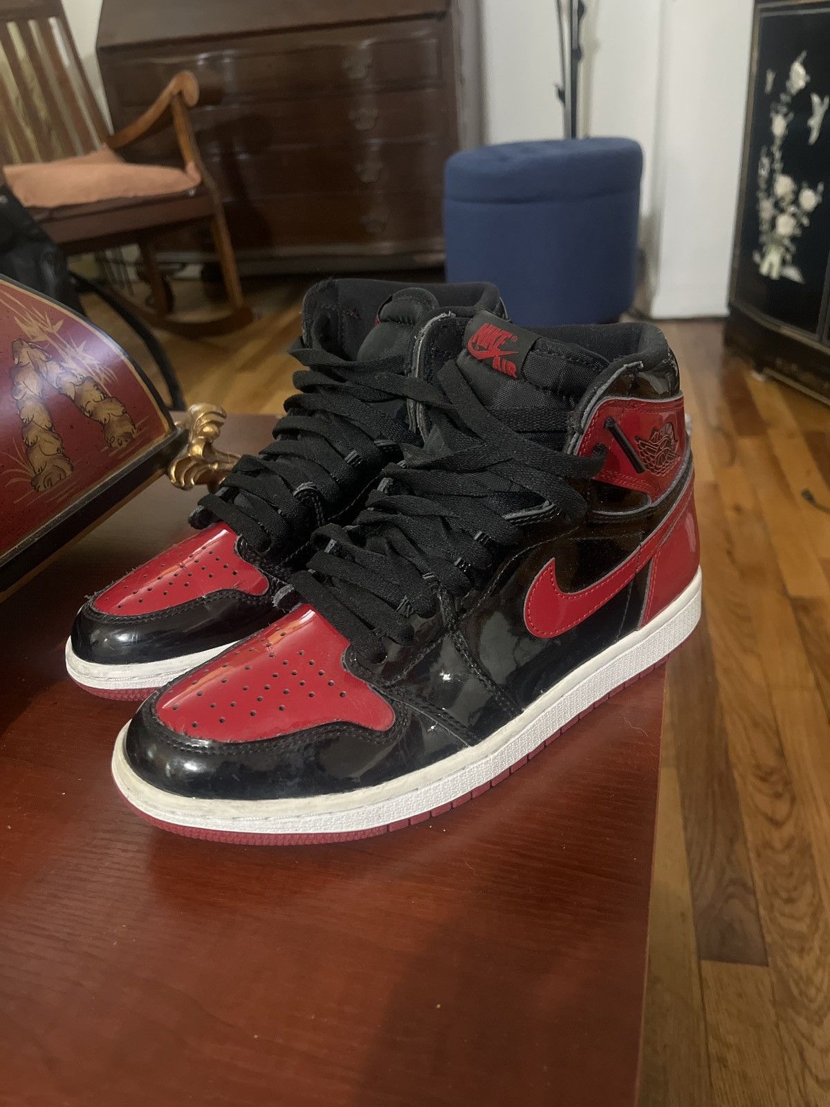 Jordan Brand Air Jordan 1 Retro High OG ‘Patent Bred’ Size US 7 / EU 40 - 1 Thumbnail