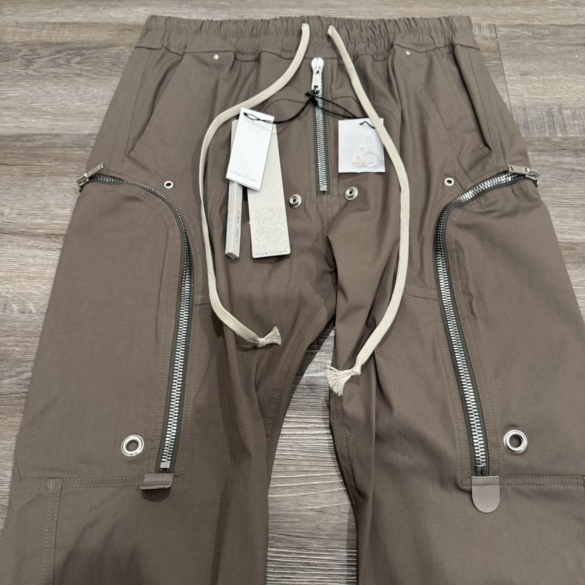 Rick Owens Rick Owens Bauhaus Cargo Drawstring Pants in Dust Size US 40 / EU 56 - 3 Thumbnail