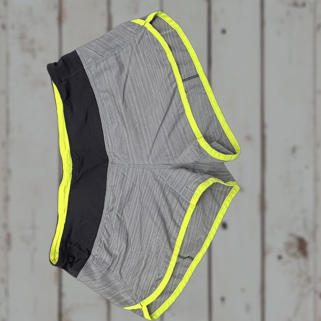 Lululemon Lululemon Shorts Womens M Gray Stripe Speed 2.5 Inseam Neon Trim Running Women's Shorts Gray Stripe Inseam 2.5in Neon Trim Running Size 29" - 1 Thumbnail