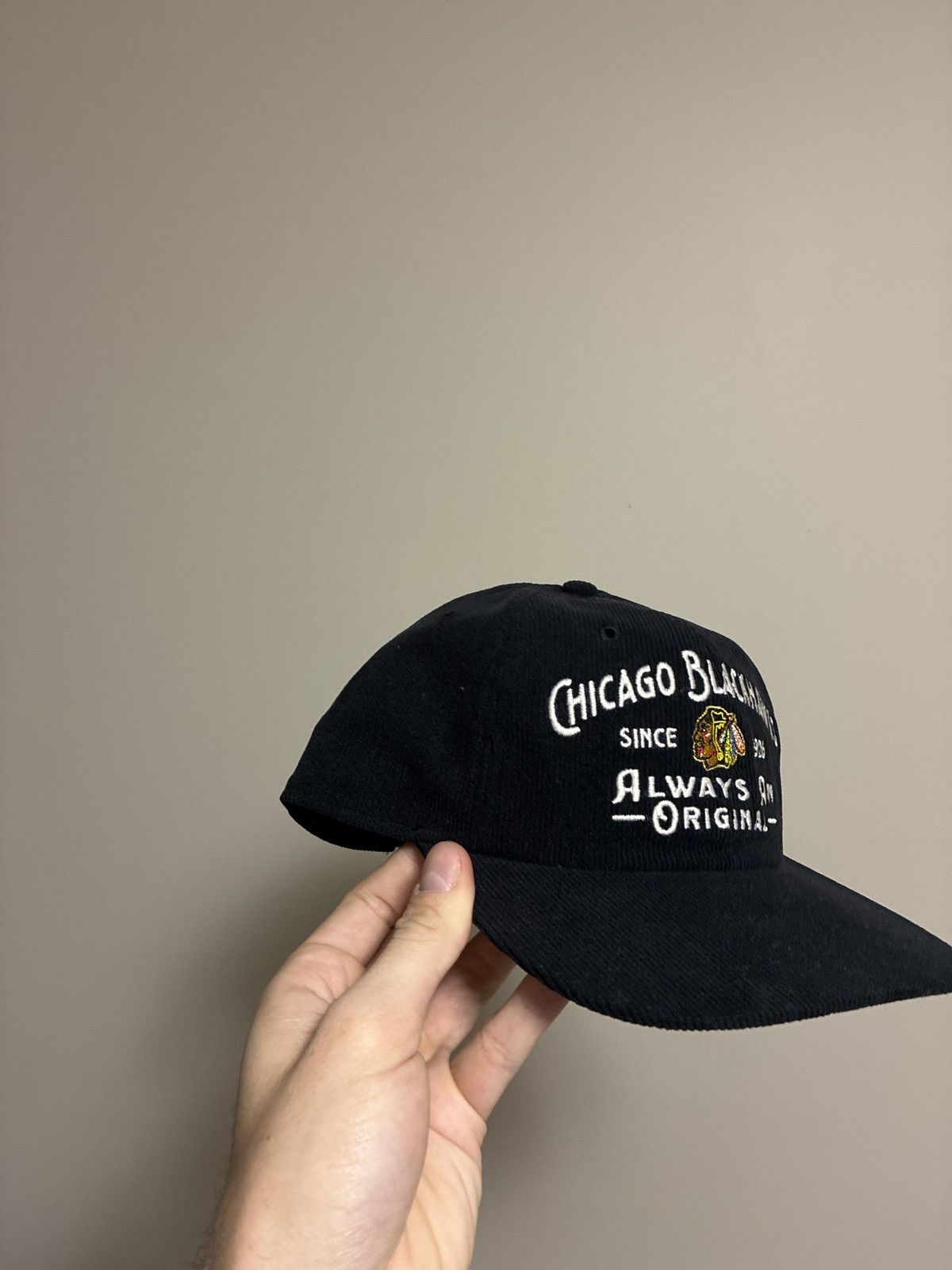 Other Vintage corduroy blackhawks hat Size ONE SIZE - 3 Thumbnail