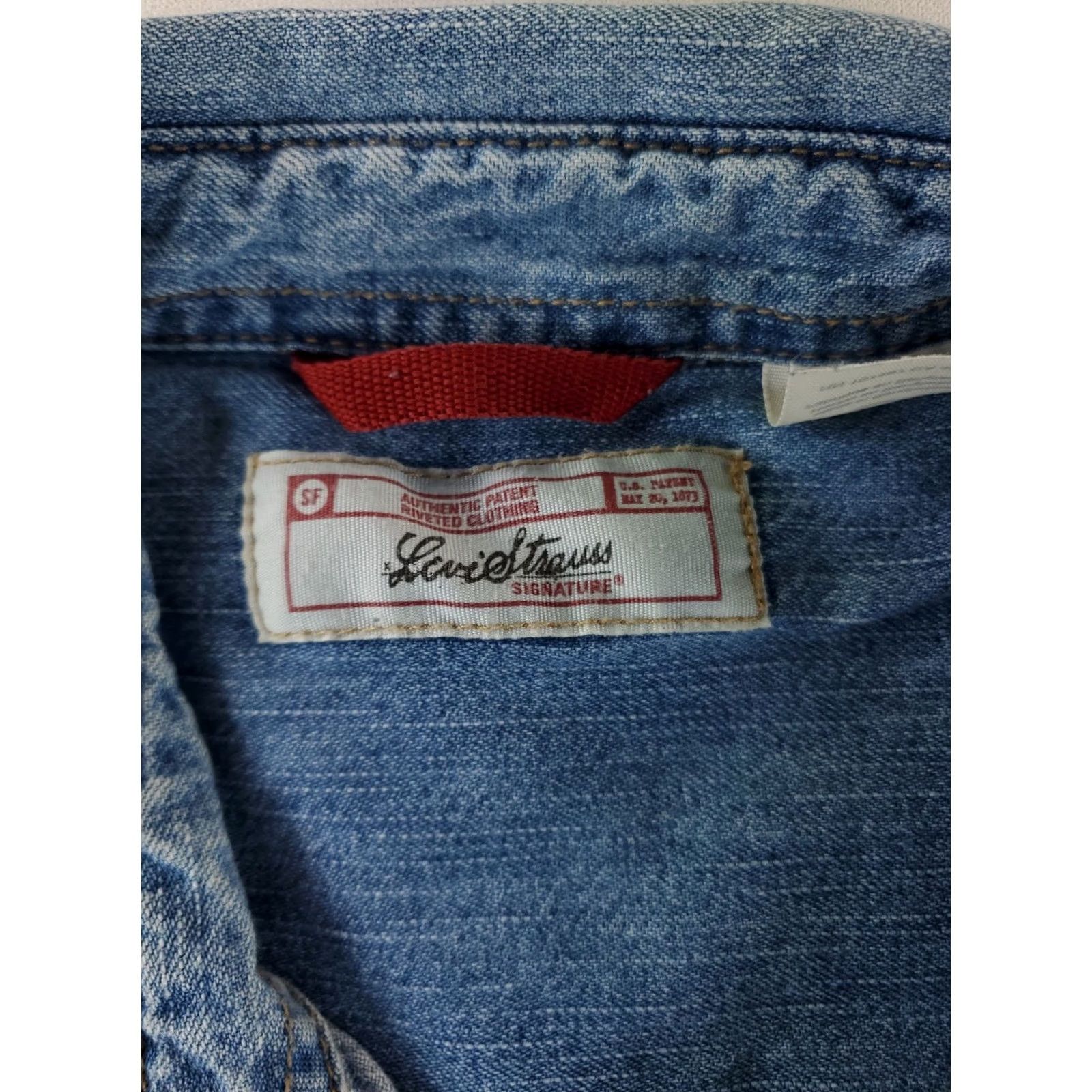 Levi's VINTAGE Levi's Shirt Denim Button Up Long Sleeve Metal Button Blue Mens L Size US L / EU 52-54 / 3 - 4 Thumbnail