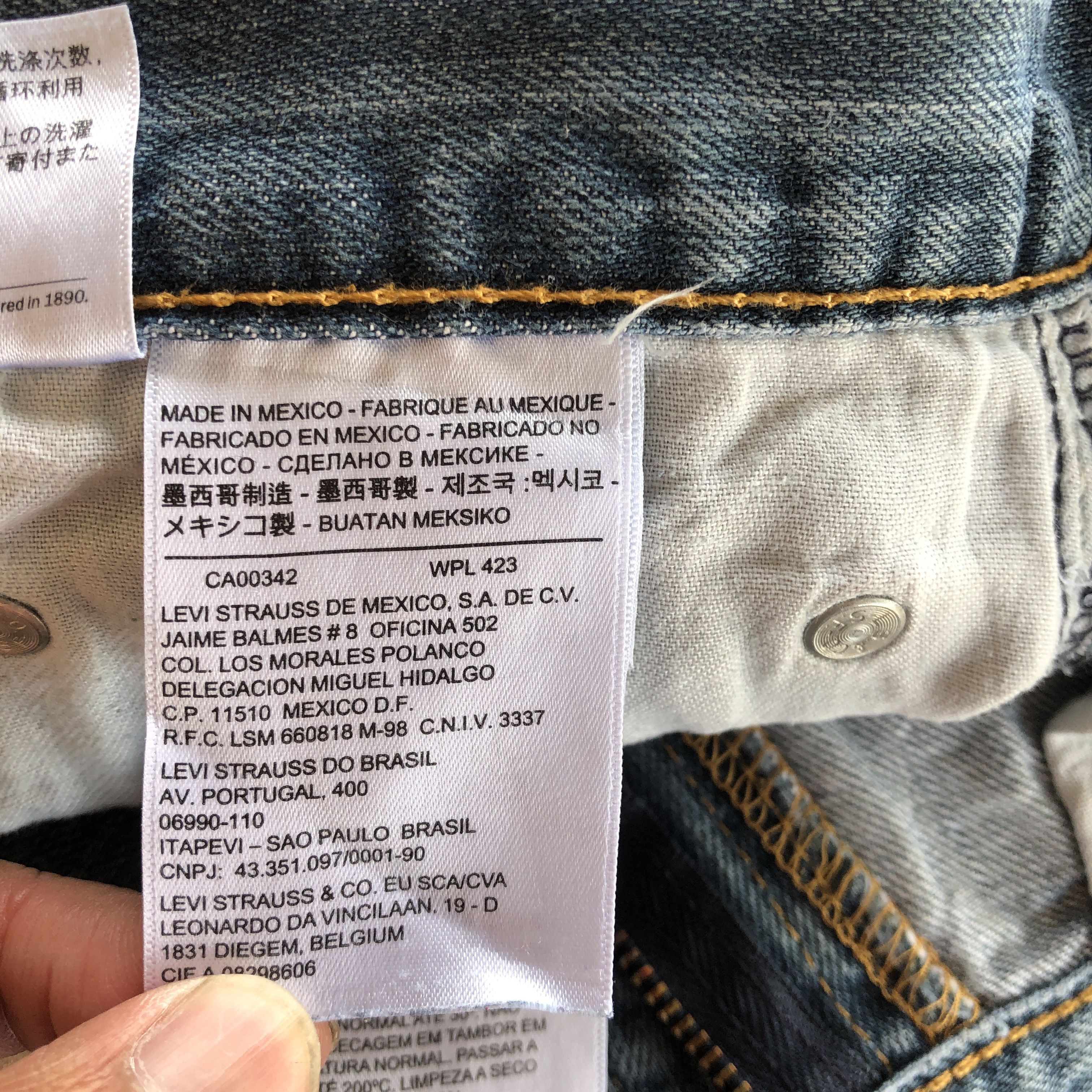Levi's Vintage Distressed Levis 559 Jeans Levi's Faded Wash Denim Size US 34 / EU 50 - 10 Thumbnail