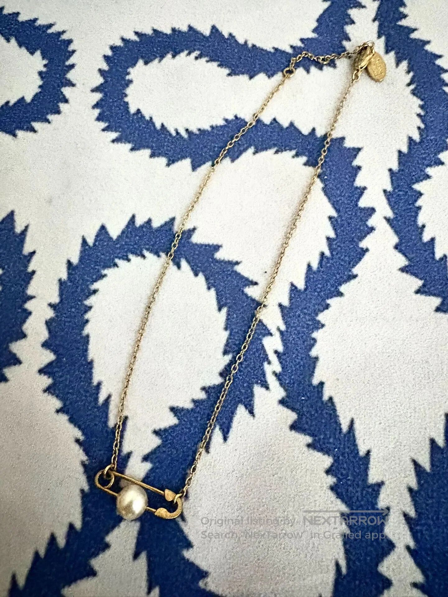 Vivienne Westwood Vivienne Westwood Gold Saturn Brooch Necklace. Size ONE SIZE - 4 Thumbnail