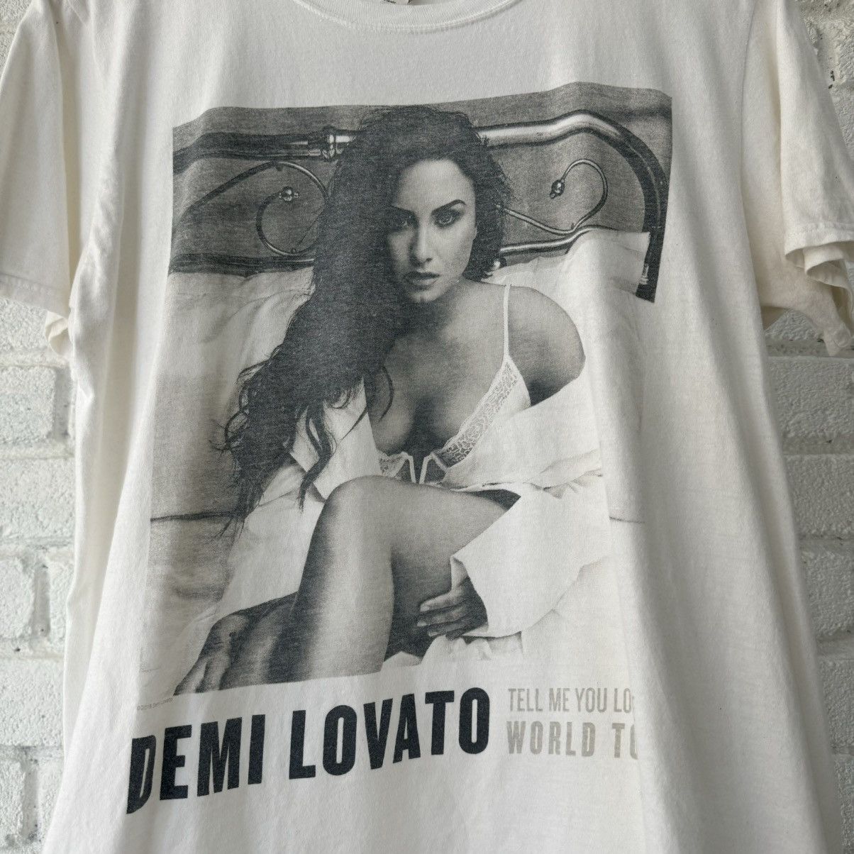 Band Tees 18’s Demi Lovato Tell Me You Love Me World Tour Tee Size US M / EU 48-50 / 2 - 3 Thumbnail