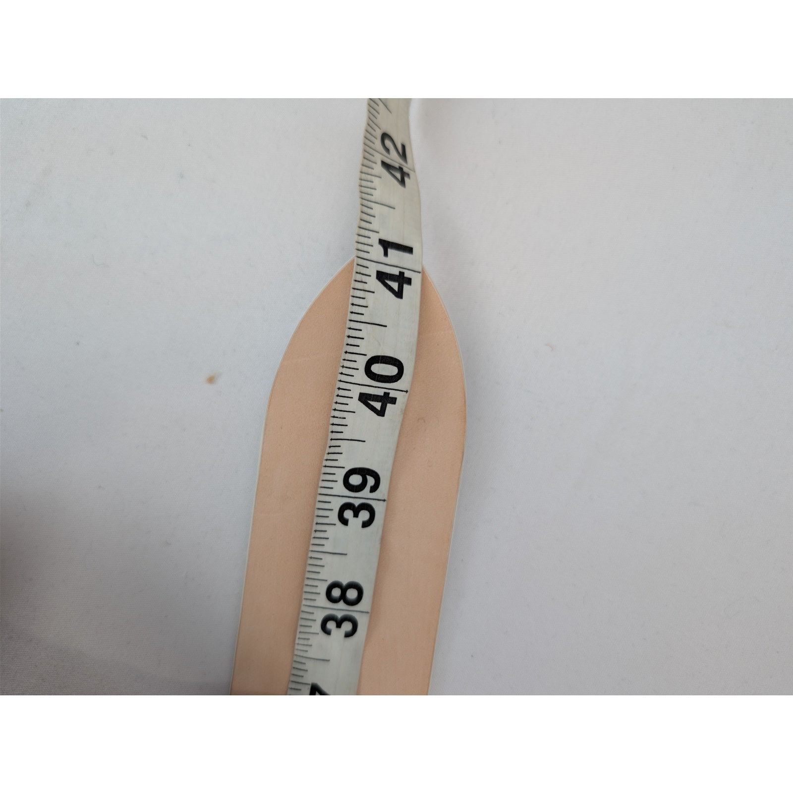 Maison Margiela o1rshd1 Size: 90 / Four Stitches Leather Belt in White Size 36 - 9 Thumbnail