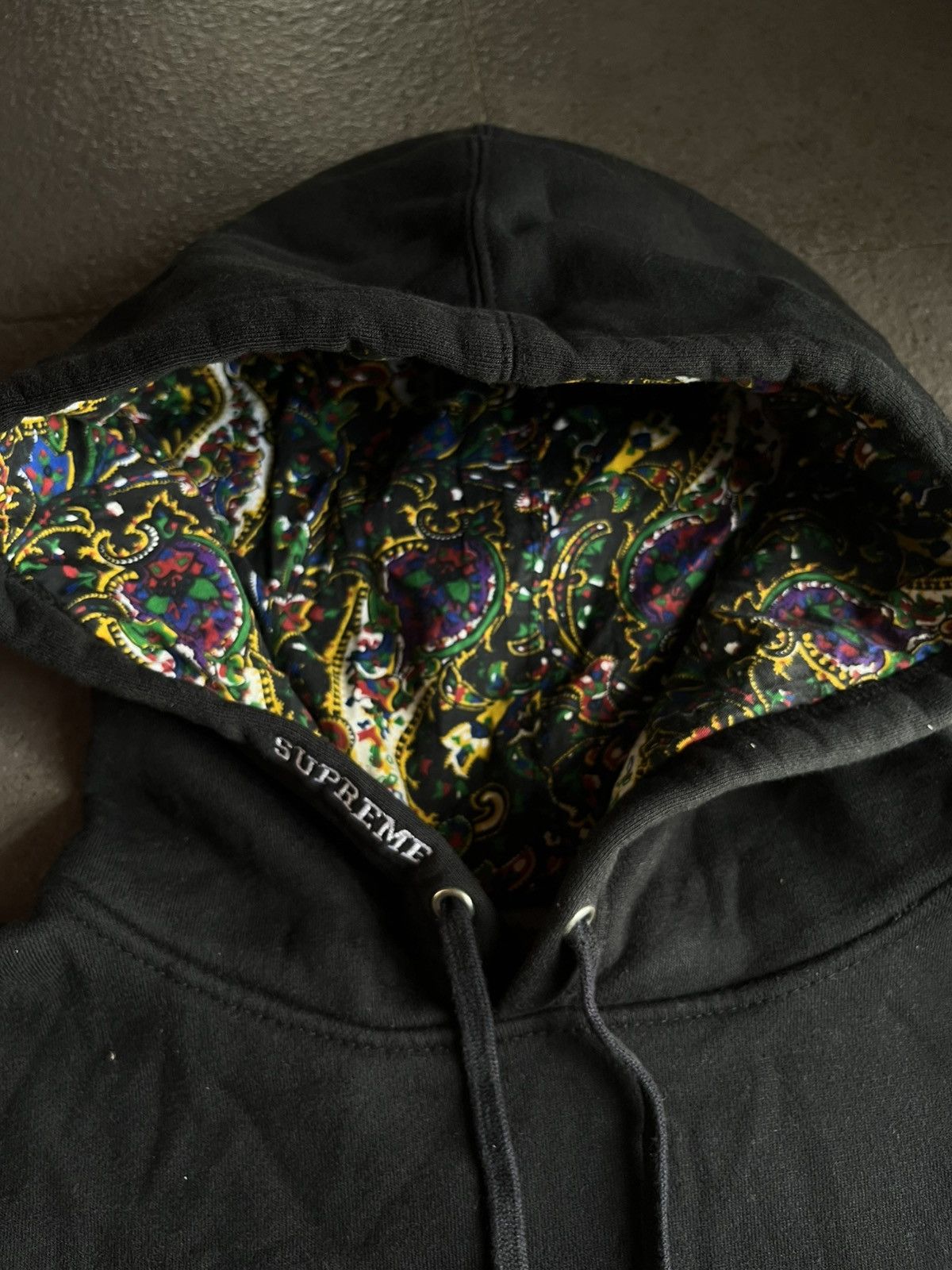 Champion × Supreme FW13 Supreme X Champion Big logo Paisley Pullover Hoodies Size US M / EU 48-50 / 2 - 4 Thumbnail