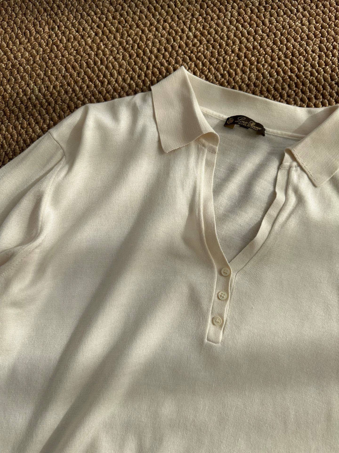 Loro Piana Loro Piana Silk V-neck Button Base Knit Wmns White M 99 Size M / US 6-8 / IT 42-44 - 6 Thumbnail