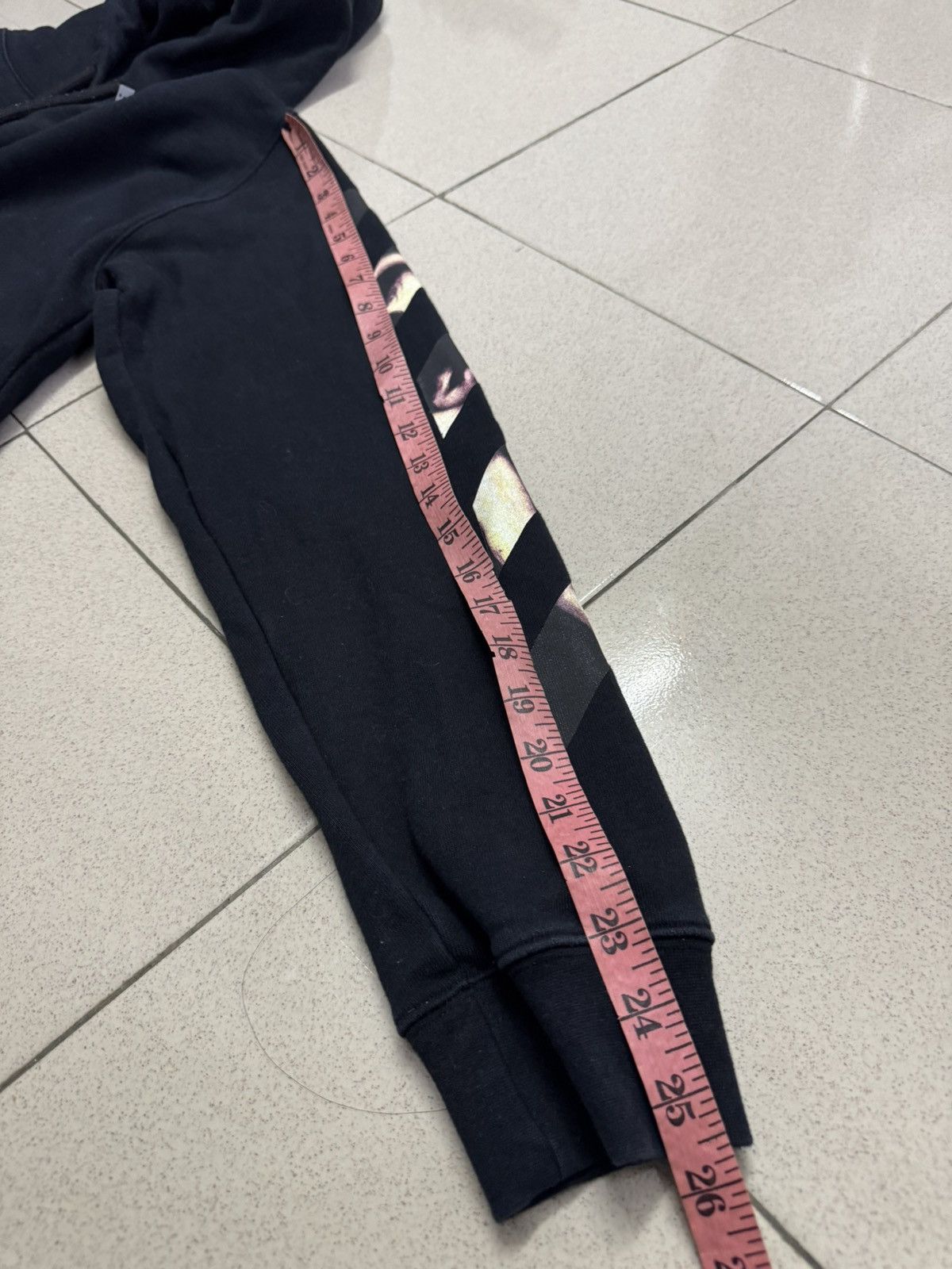 Off-White OFF-WHITE VIRGIL ABLOH CARAVAGGIO ARROWS HOODIE Size US S / EU 44-46 / 1 - 12 Thumbnail