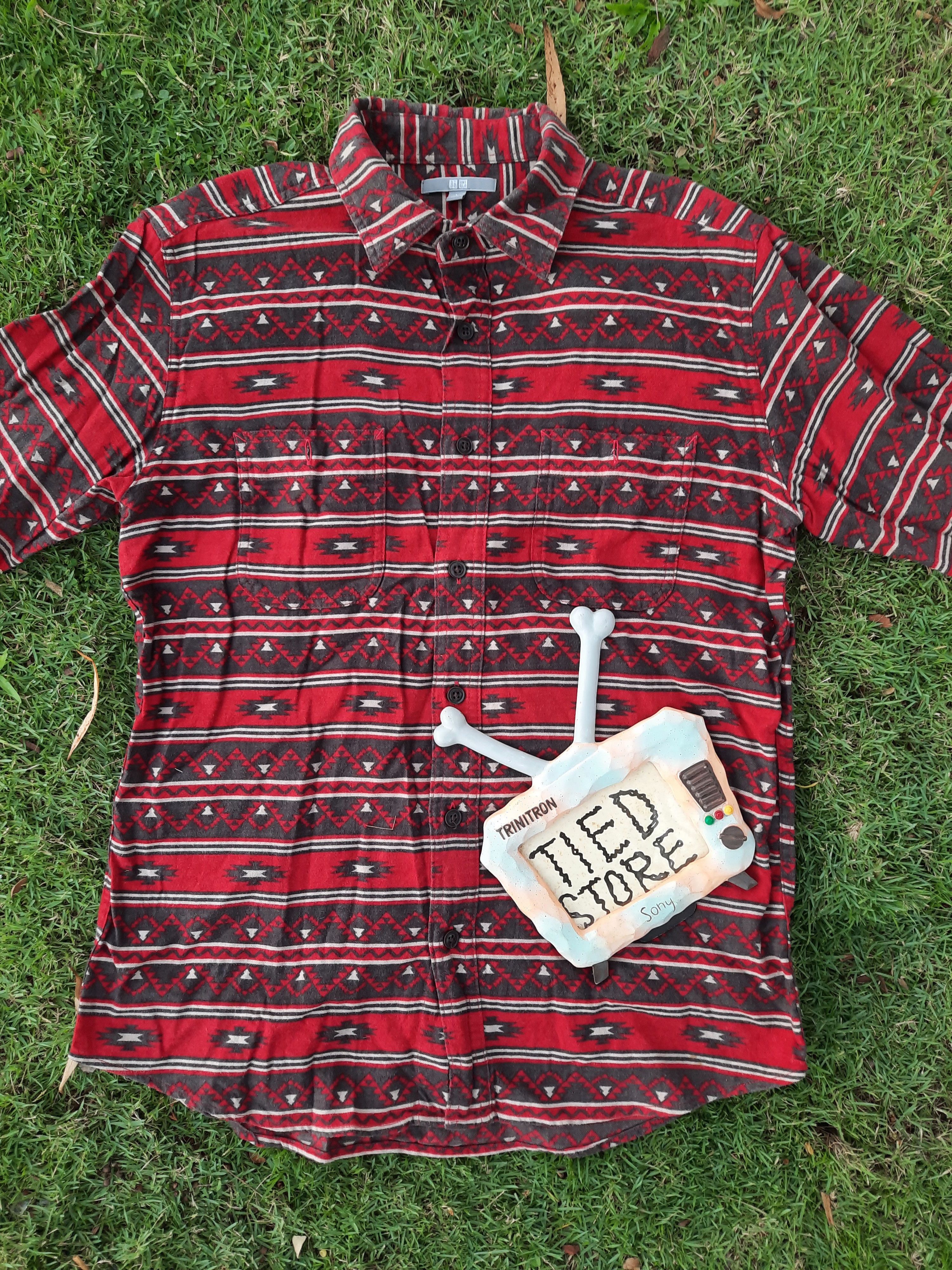 Uniqlo Uniqlo mexico pattern Size US L / EU 52-54 / 3 - 1 Thumbnail