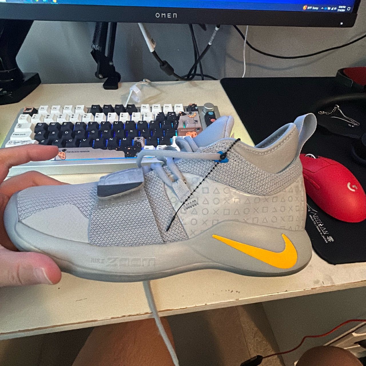 Nike PG 2.5 Playstation Wolf Grey Size US 8 / EU 41 - 13 Thumbnail