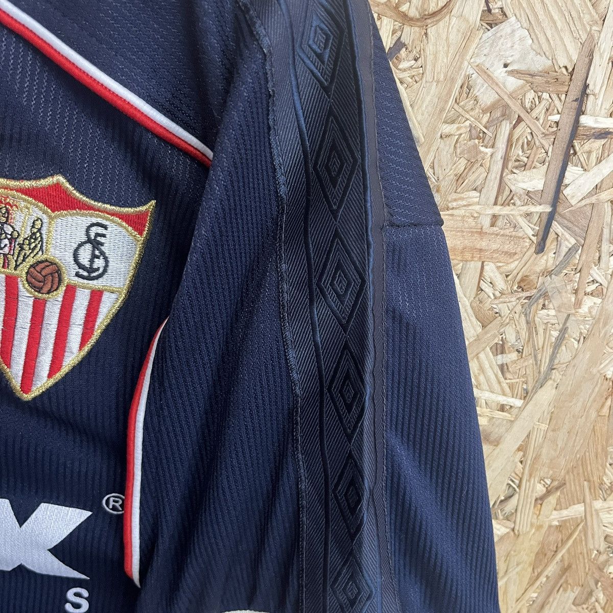 Umbro Vintage Sevilla FC 1999-01 Third Umbro Football Jersey Shirt Size US S / EU 44-46 / 1 - 9 Thumbnail