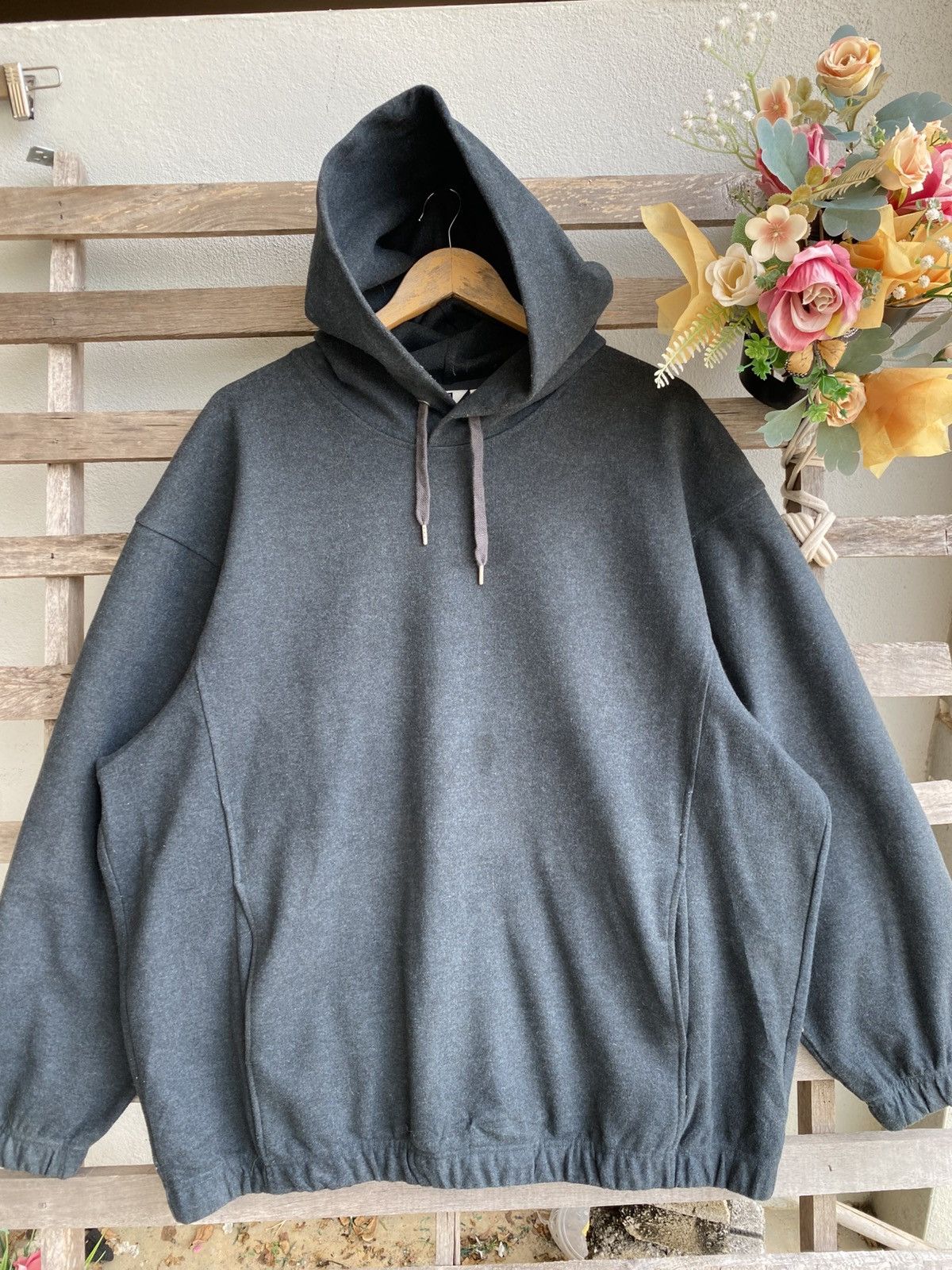 Lemaire × Uniqlo Uniqlo x Lemaire Hoodie - oversizes 27.3” x 29.5” Size US XXL / EU 58 / 5 - 2 Thumbnail