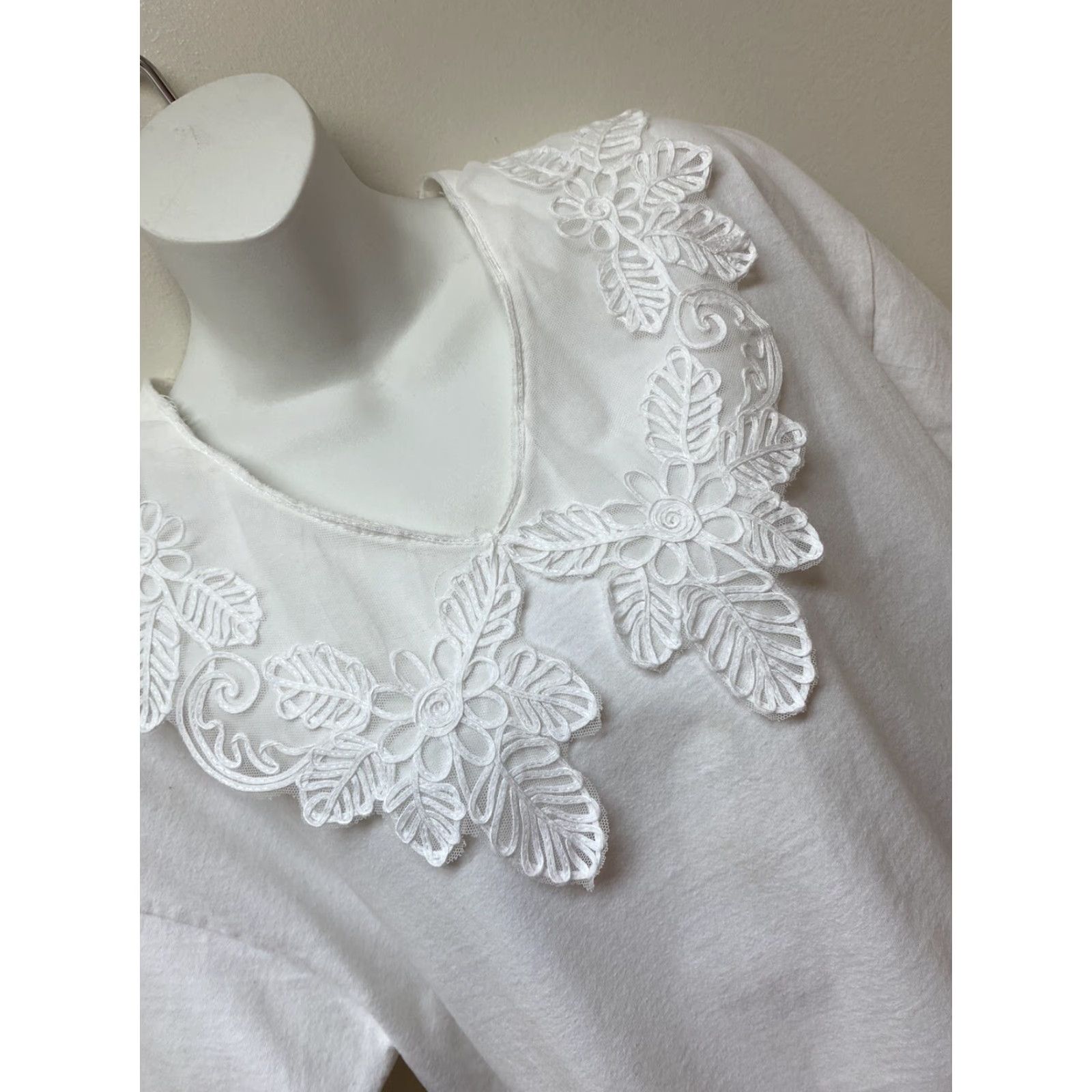 Vintage VINTAGE Cesucci Shirt 1X Plus White Lace Collar T-Shirt 1990s Womens/Casual Size XL / US 12-14 / IT 48-50 - 3 Thumbnail
