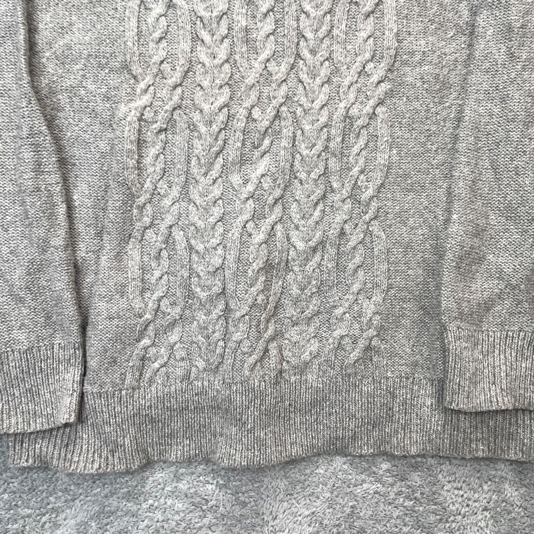 Old Navy Old Navy Mens XS? No, that's not correct. Size US XXL / EU 58 / 5 - 5 Thumbnail