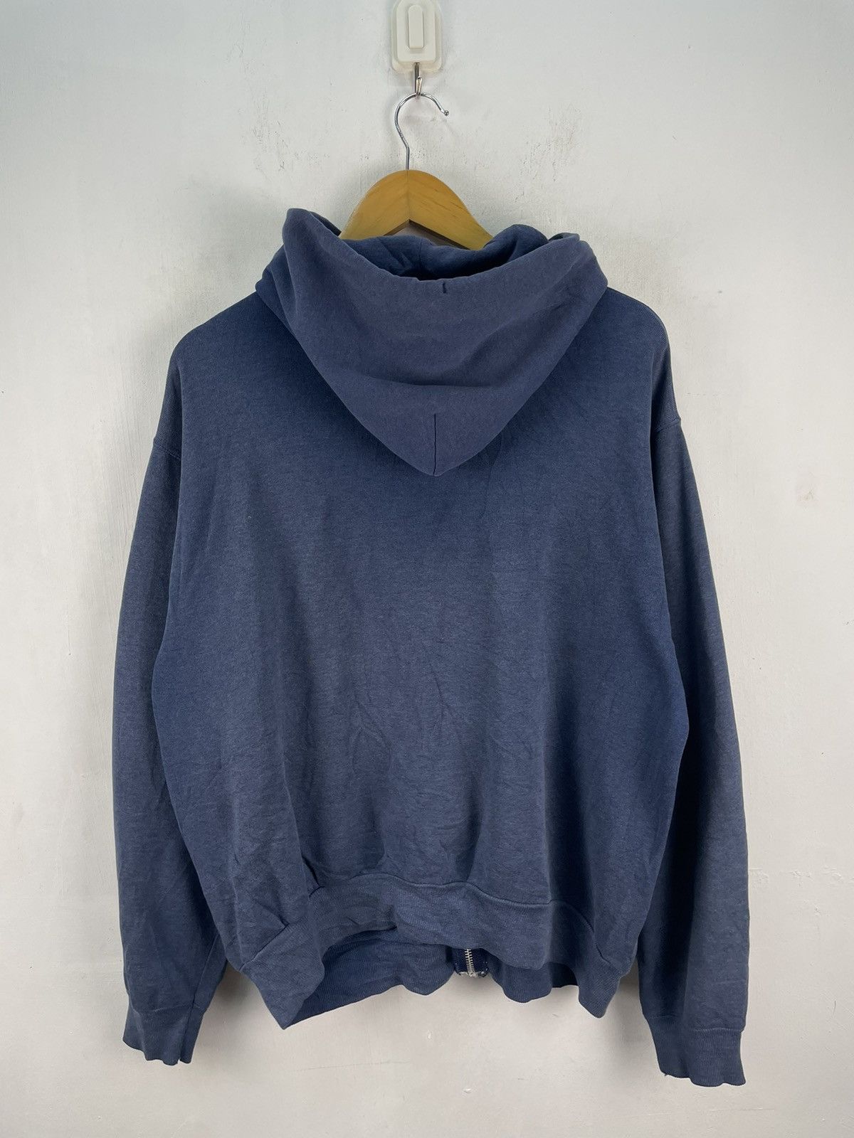 Hanes Vintage 80s Hanes Hoodie Sweatshirt Plain Faded Blue Size L Size US L / EU 52-54 / 3 - 5 Thumbnail