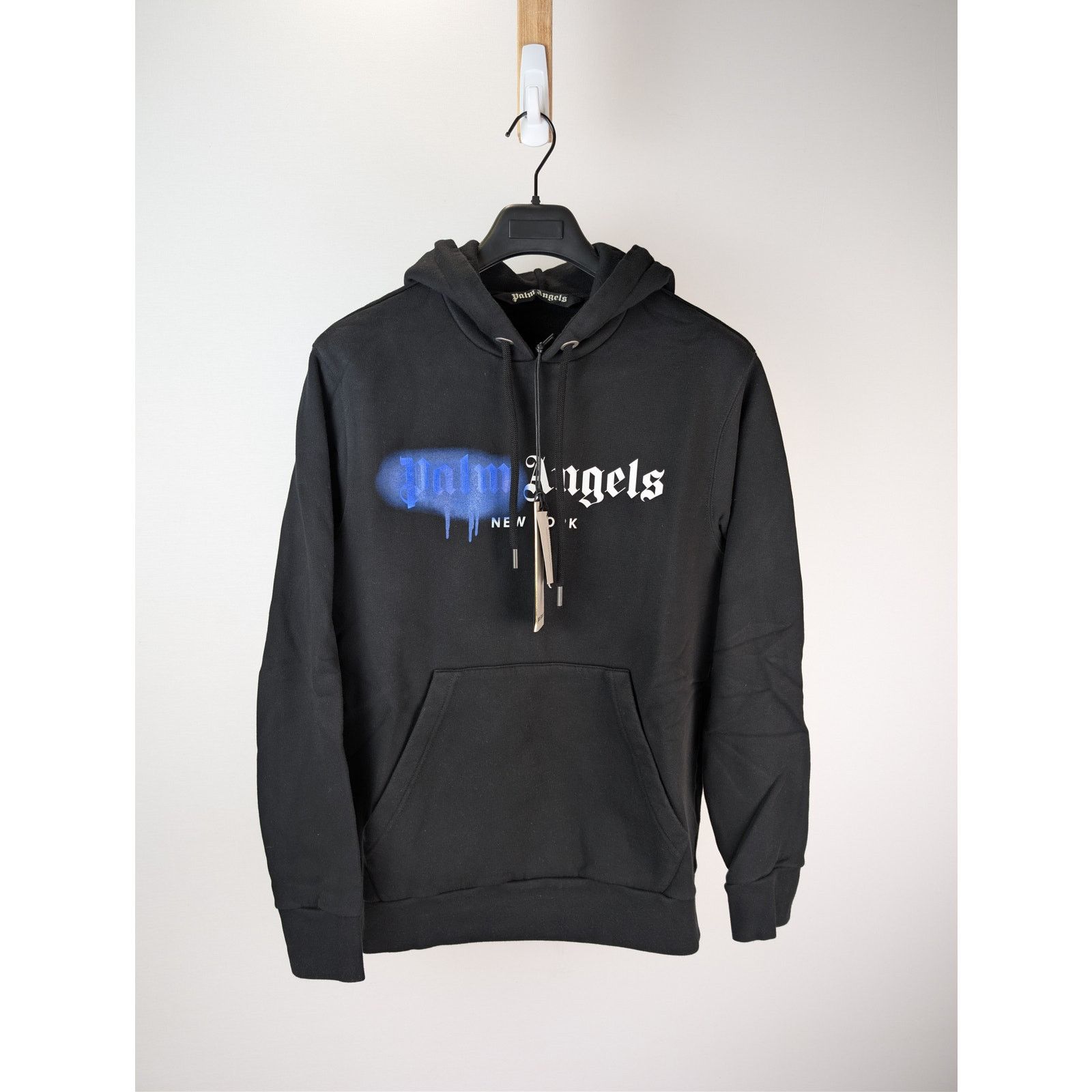 Palm Angels o1rshd1 New York Sprayed Logo Hoodie in Black / Blue Size US XS / EU 42 / 0 - 2 Thumbnail