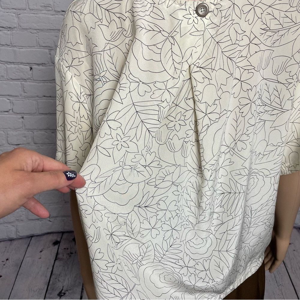 Anthropologie Anthropologie Postage Stamp White Floral Silk Blouse Size 1 Size XL / US 12-14 / IT 48-50 - 8 Thumbnail