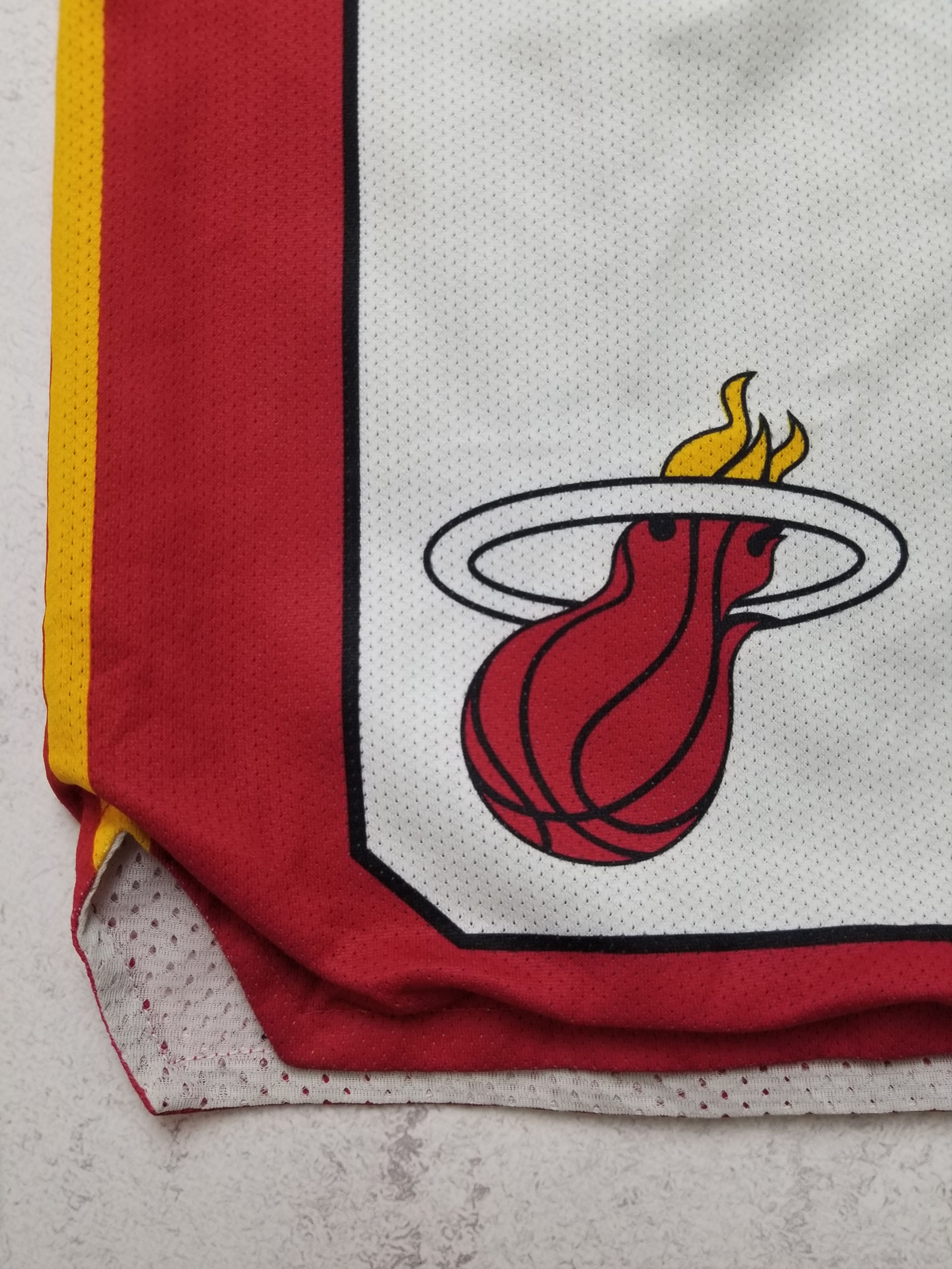 Champion Miami Heat NBA Champion Basketball Shorts Men's Size XL Size US 36 / EU 52 - 13 Thumbnail