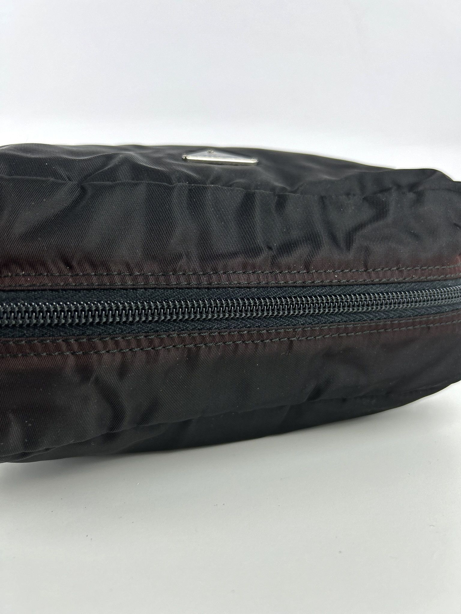 Prada Vintage prada nylon triangle logo clutch/ toiletry bag Size ONE SIZE - 9 Thumbnail