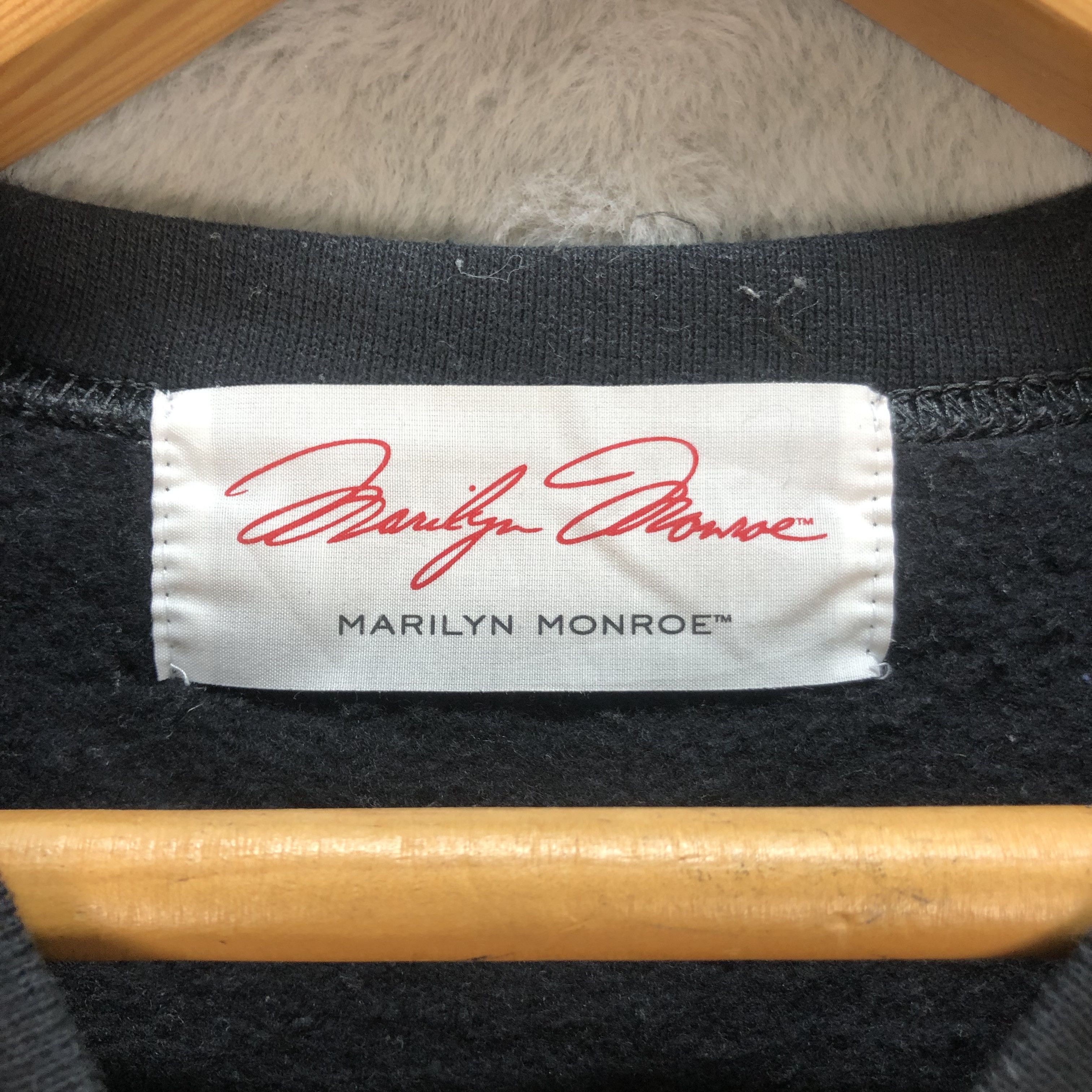 Other MARILYN MONROE SIGNATURE GRAPHIC SWEATSHIRTS #7311-129 Size XL / US 12-14 / IT 48-50 - 9 Thumbnail