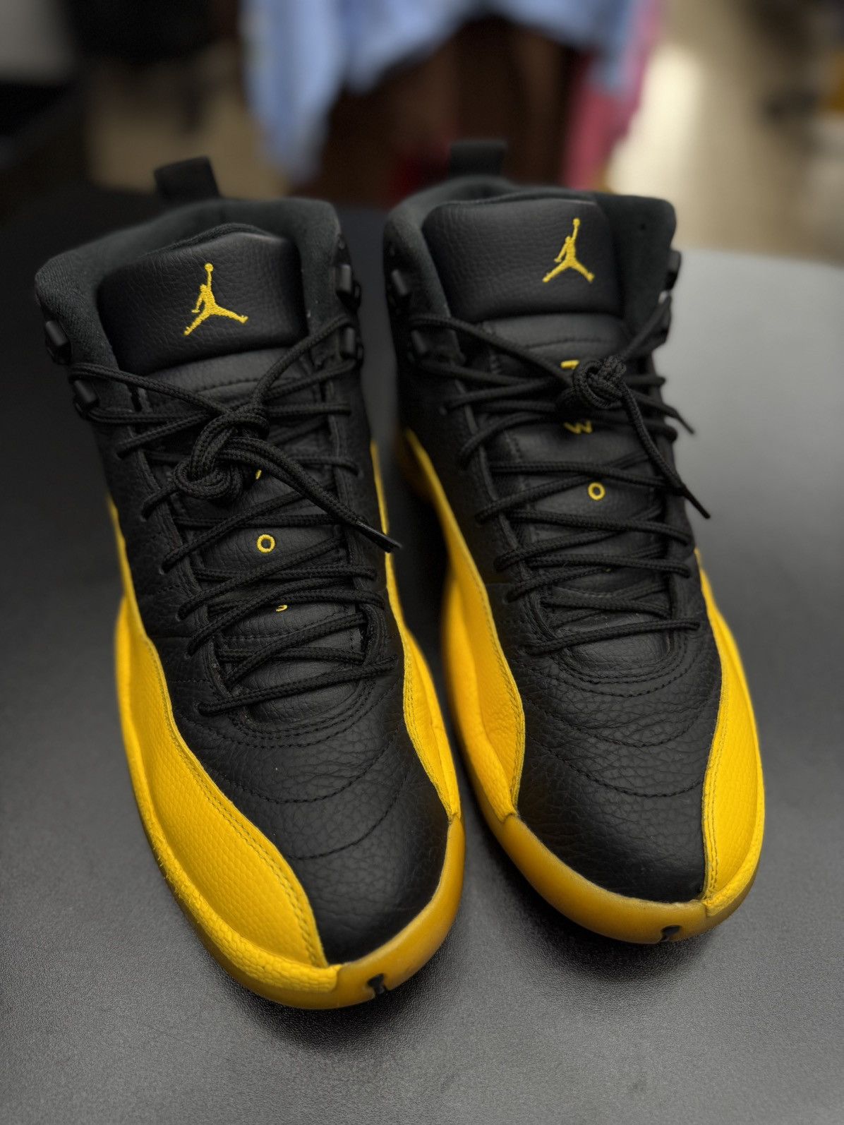 Jordan Brand × Nike Jordan 12 University Gold Size 10 Pre Owned 🧼 Size US 10 / EU 43 - 6 Thumbnail